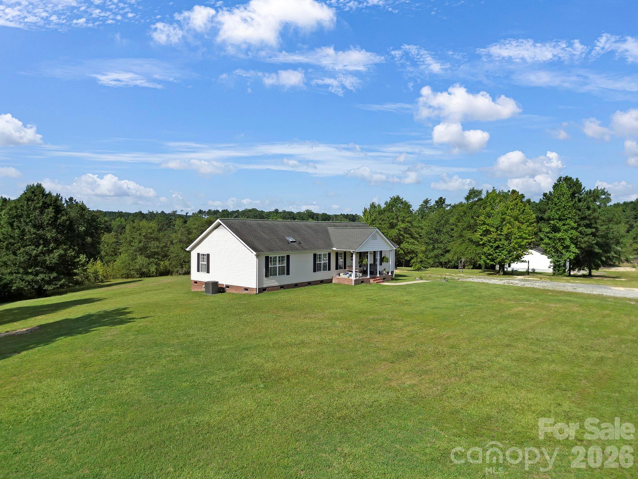 1915 Beach Lane Property Photo 4