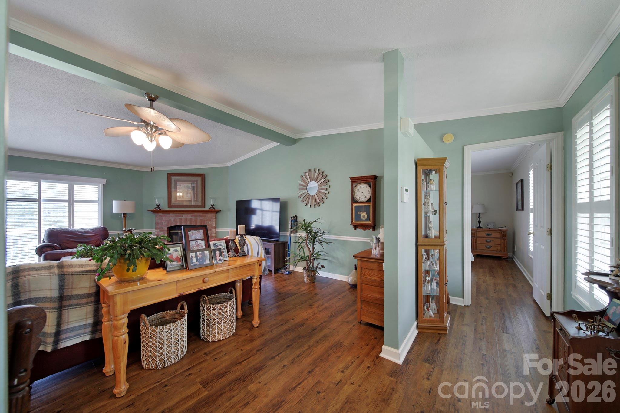 1915 Beach Lane Property Photo 6