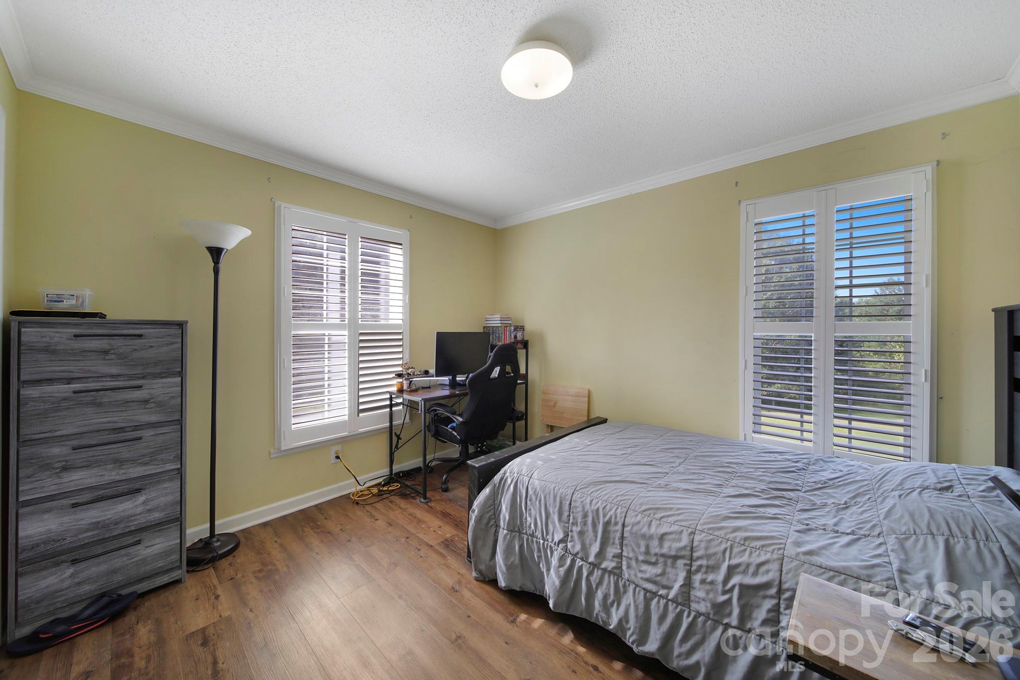 1915 Beach Lane Property Photo 19