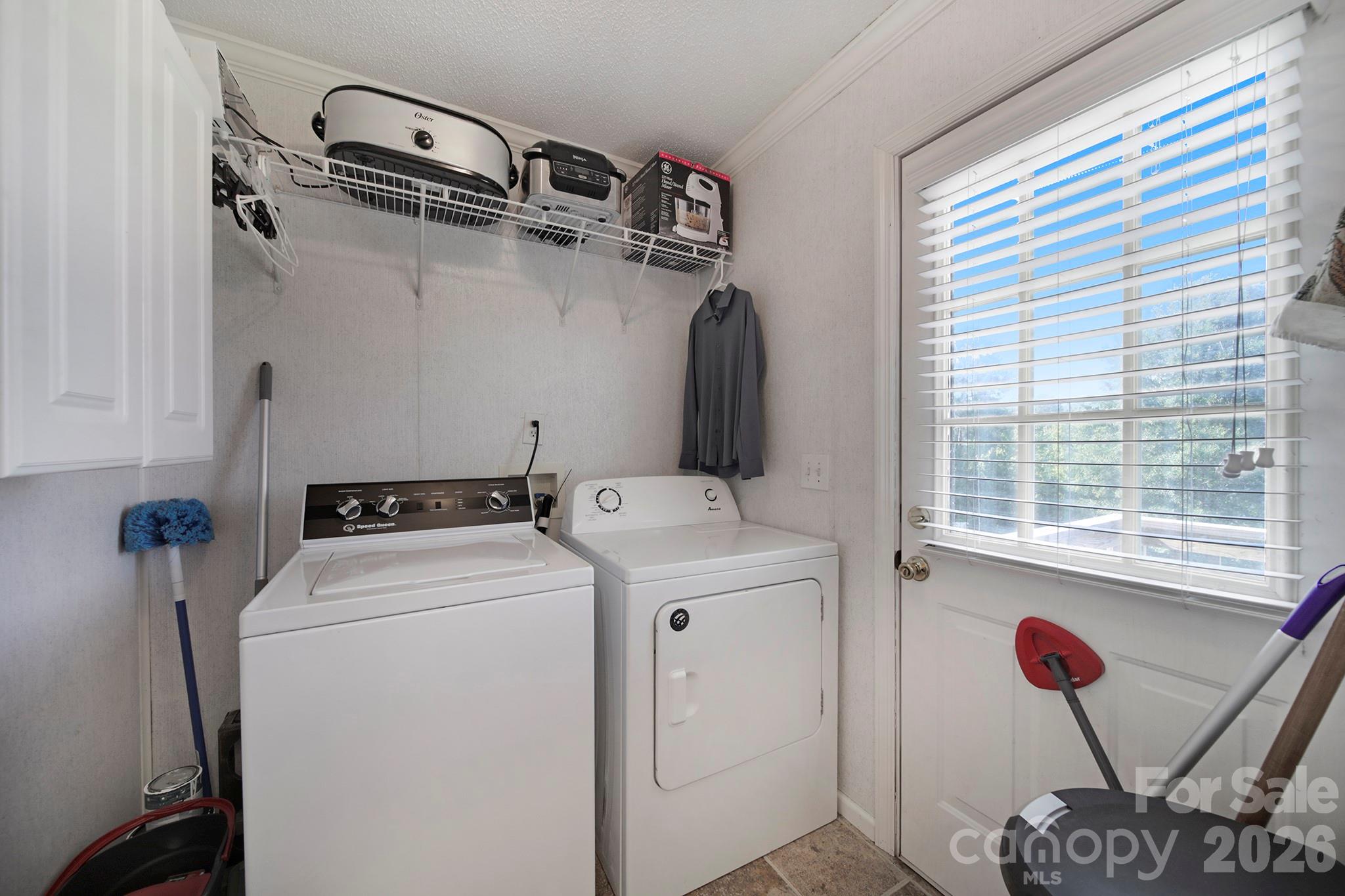 1915 Beach Lane Property Photo 25