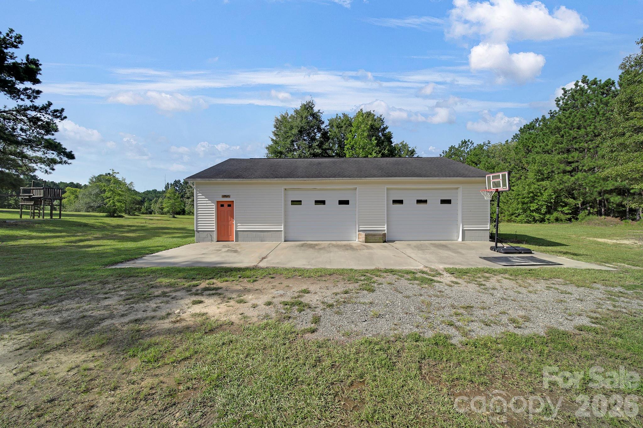 1915 Beach Lane Property Photo 29