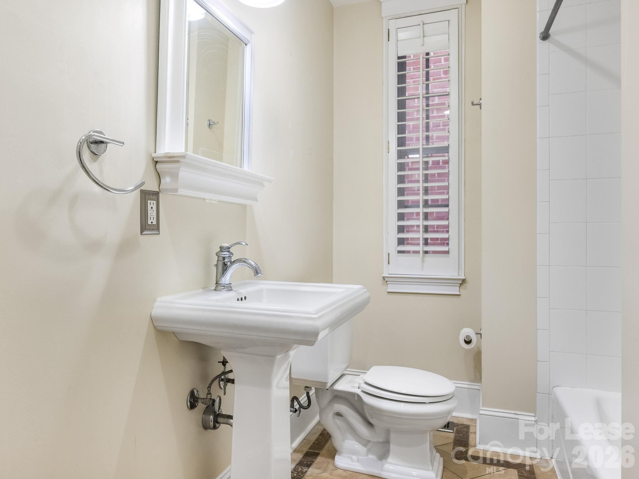 924 Monticello Terrace Terrace 103 Property Photo 11