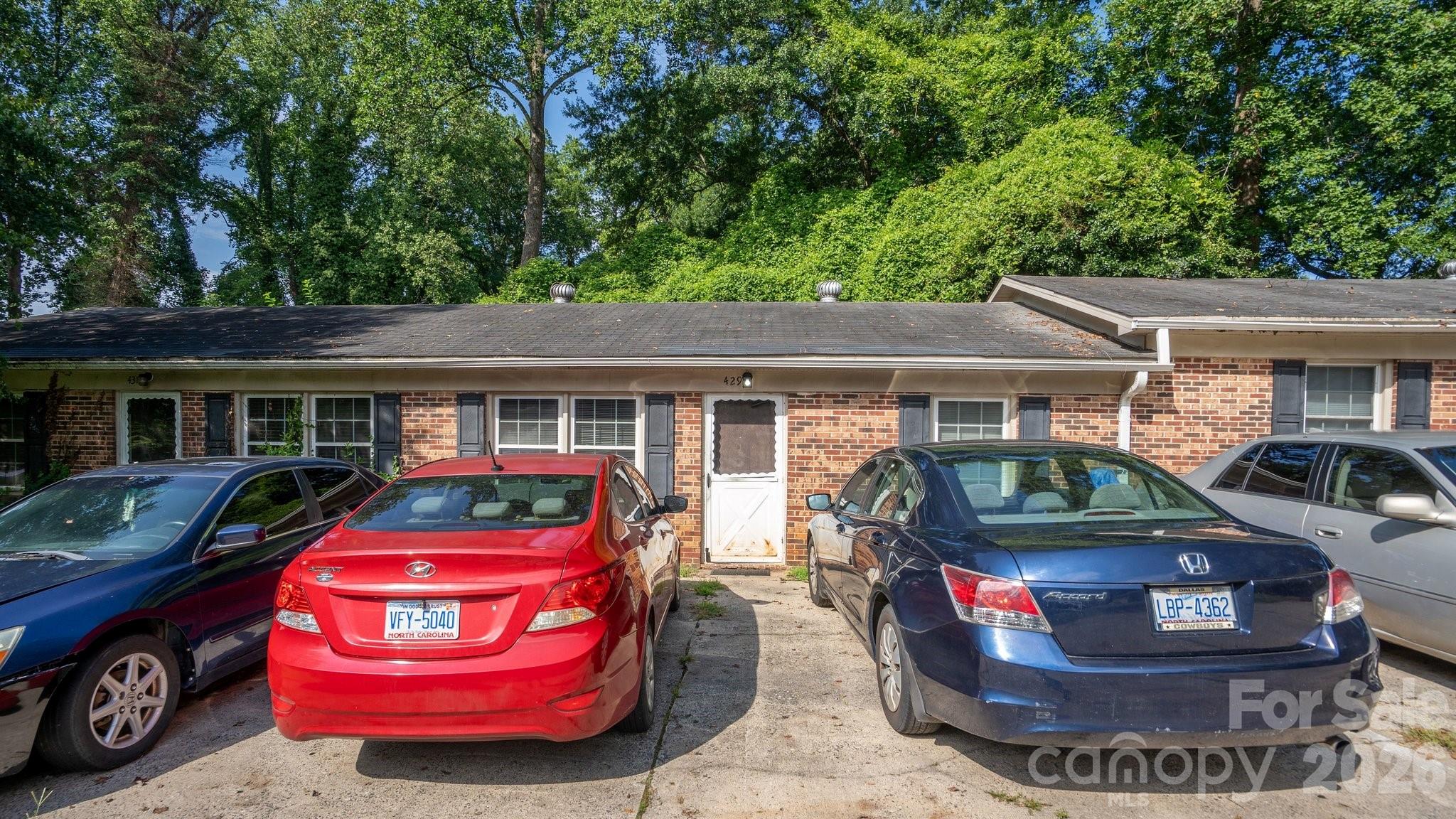 423 N Carpenter Street Property Photo 22