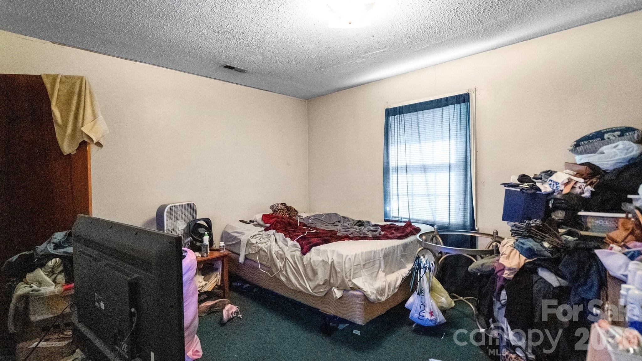 423 N Carpenter Street Property Photo 30