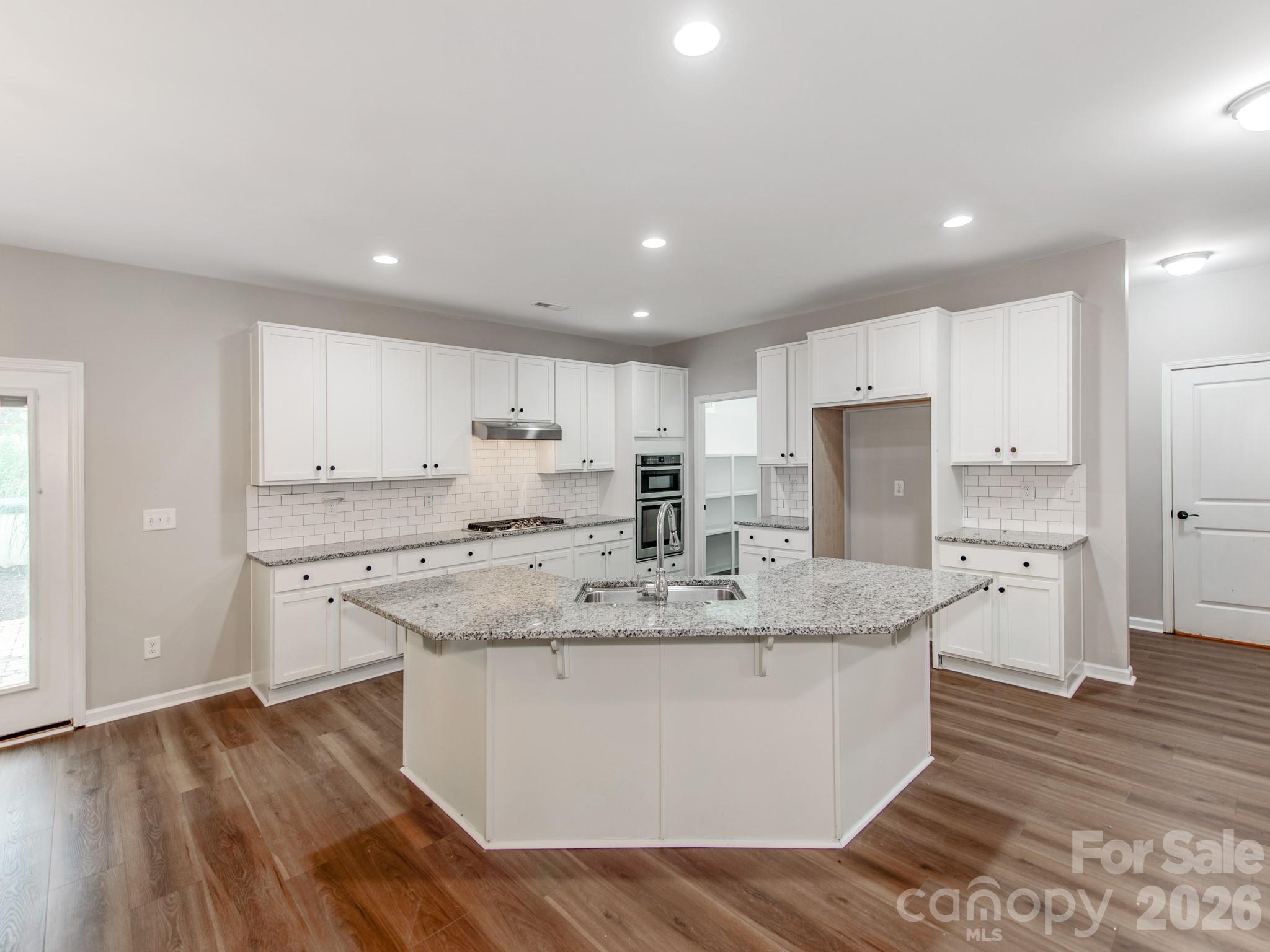 3021 Cresthill Drive Property Photo 13