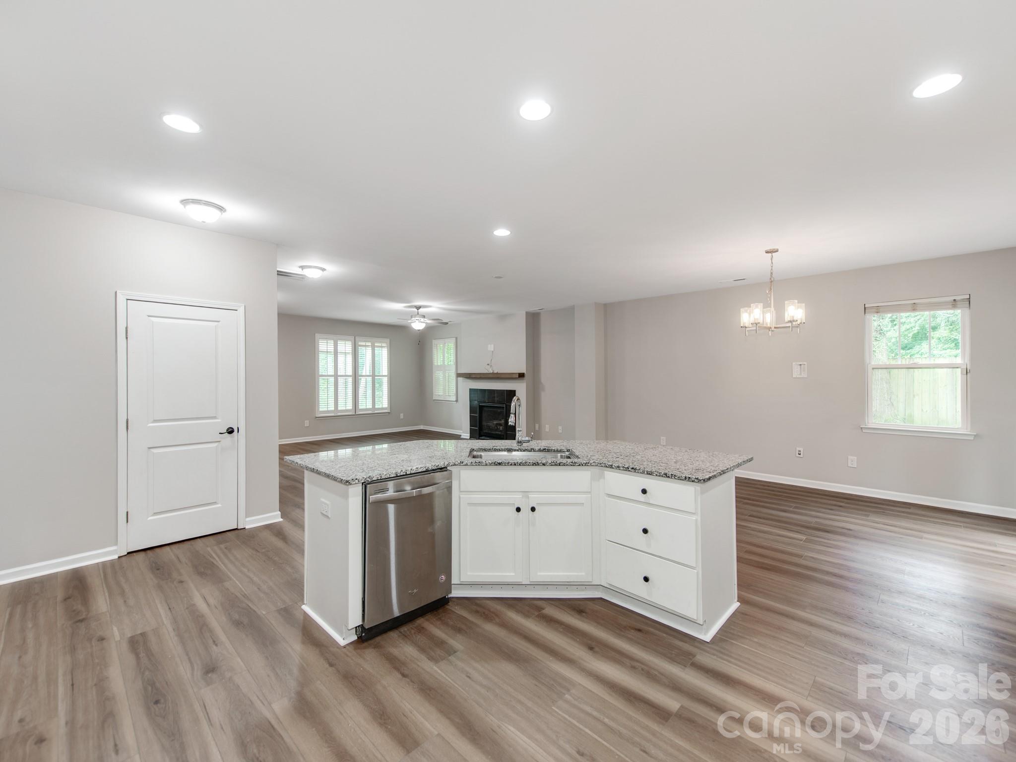 3021 Cresthill Drive Property Photo 14