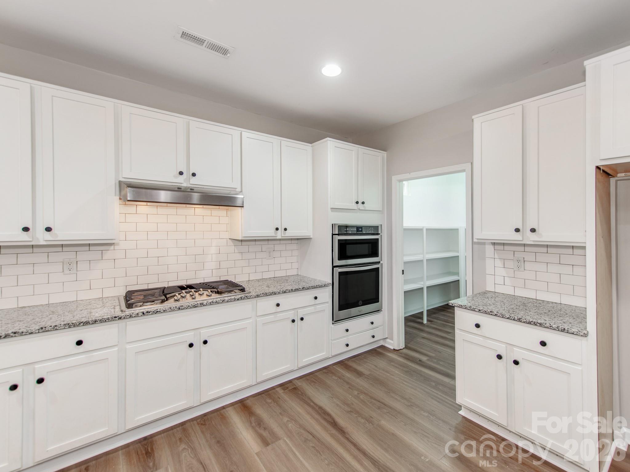 3021 Cresthill Drive Property Photo 16