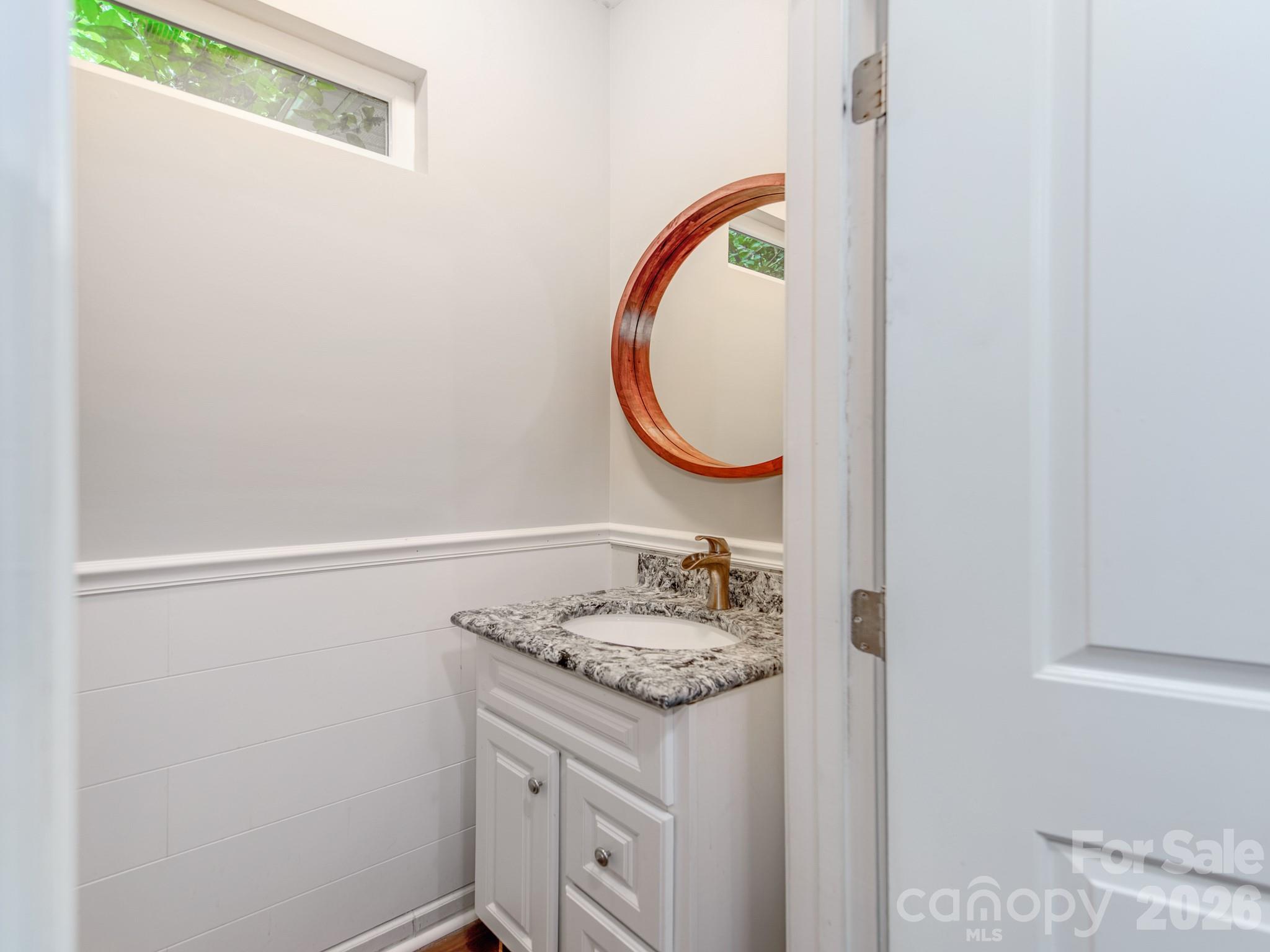 3021 Cresthill Drive Property Photo 19