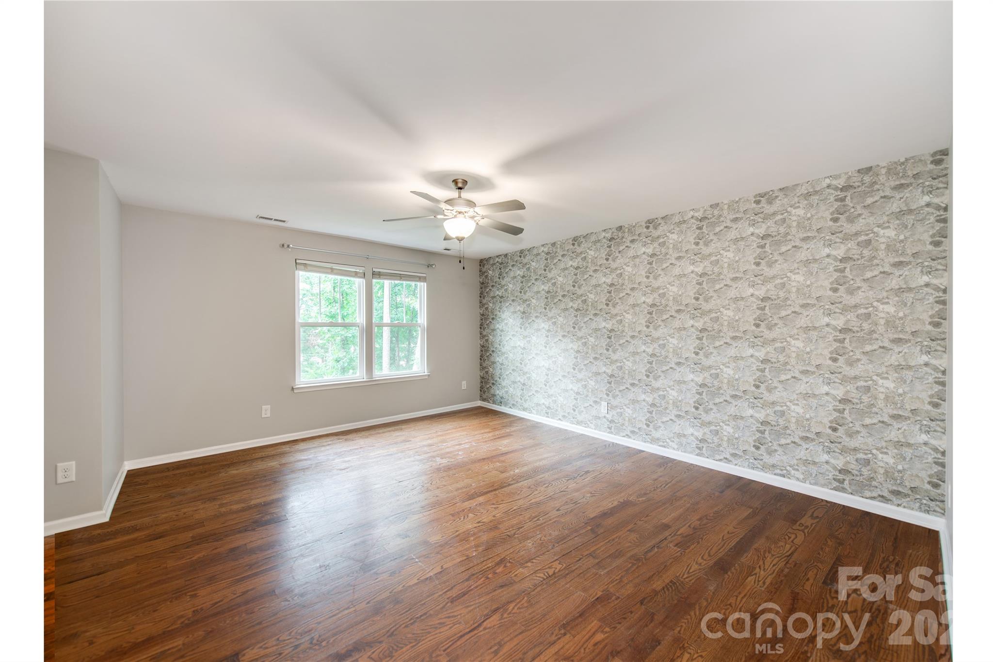 3021 Cresthill Drive Property Photo 22