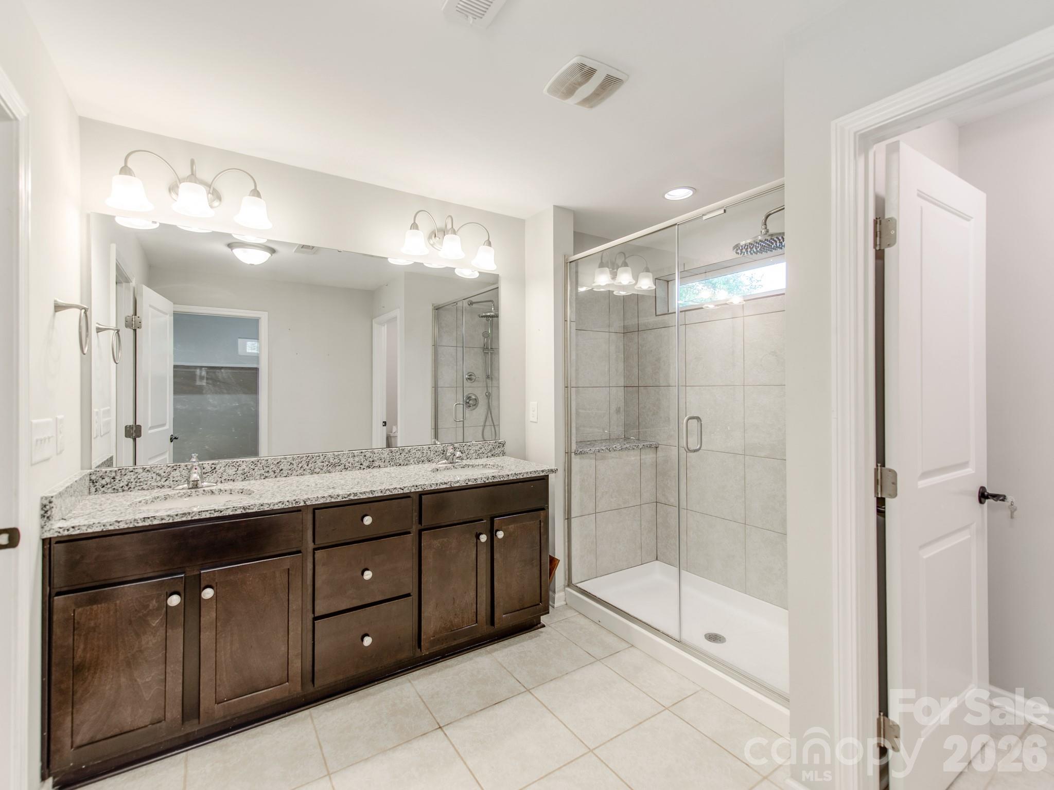 3021 Cresthill Drive Property Photo 24