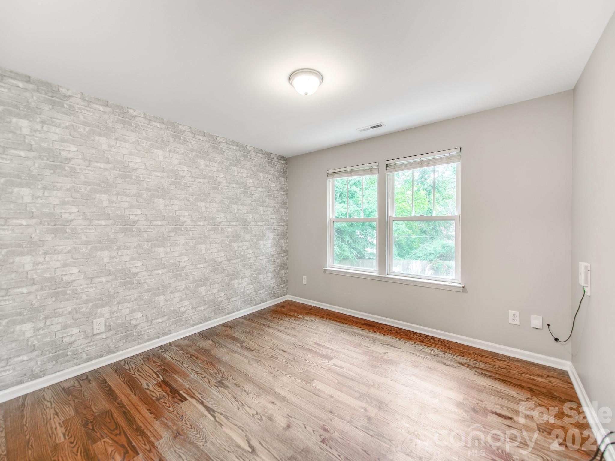 3021 Cresthill Drive Property Photo 26