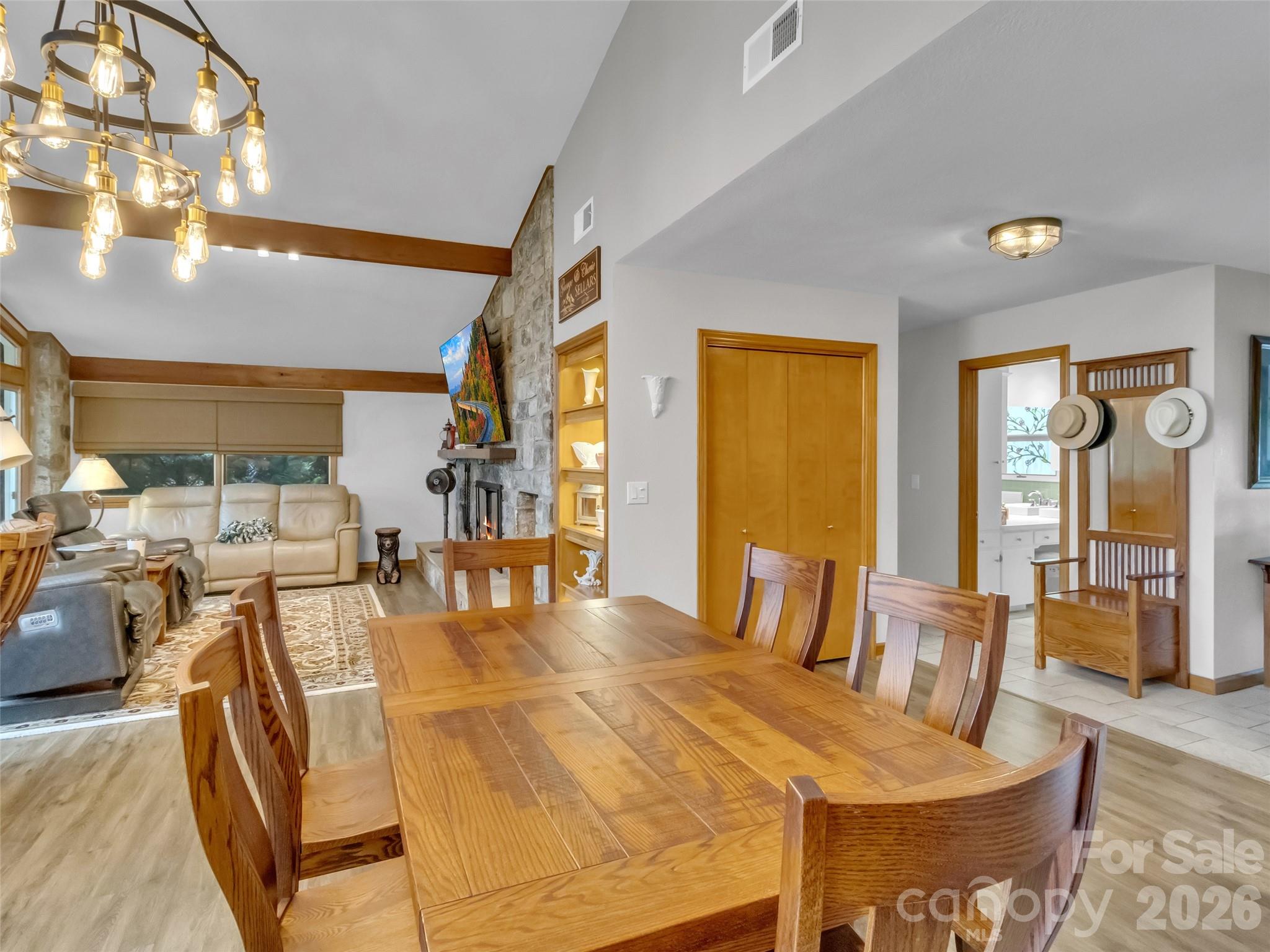 43 Red Oak Drive Property Photo 6