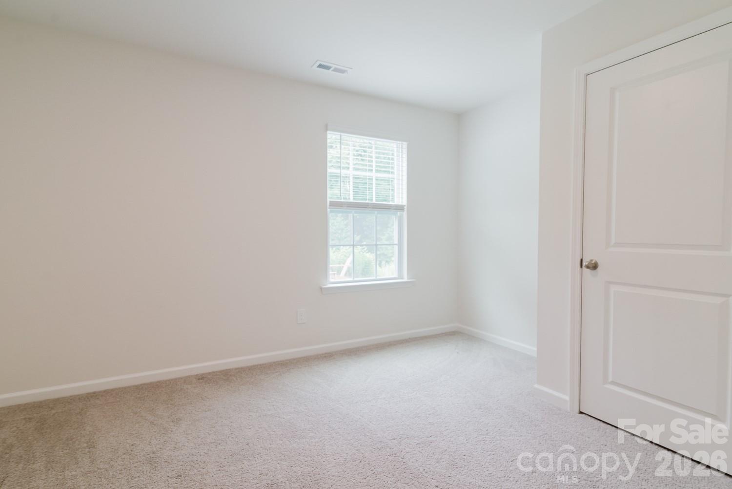 2226 Redstone Drive Property Photo 6