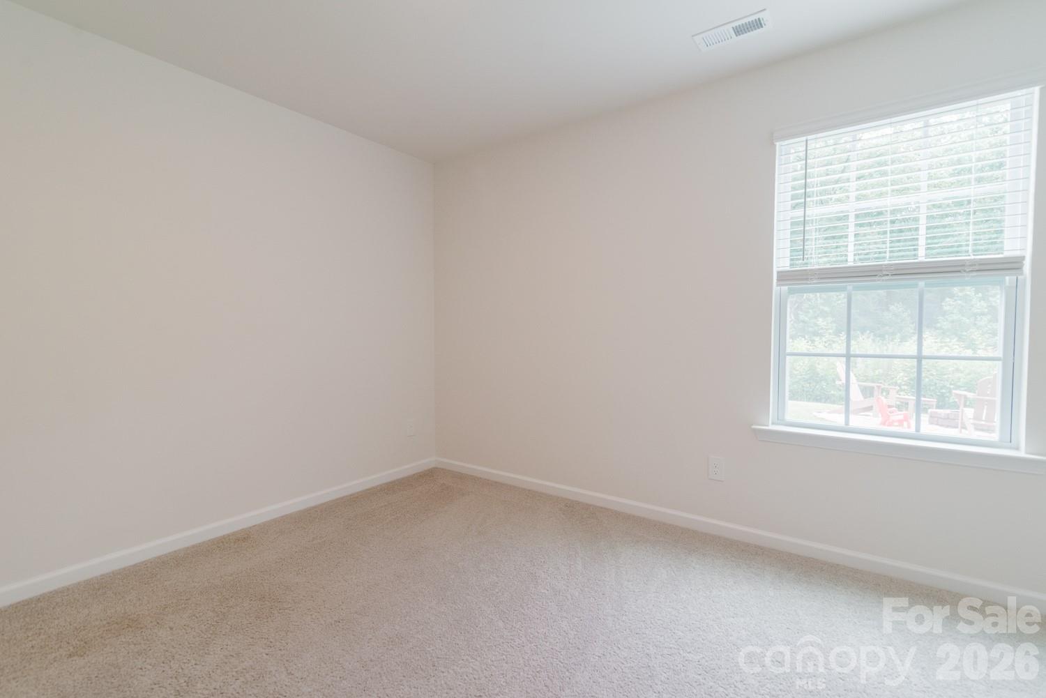 2226 Redstone Drive Property Photo 7