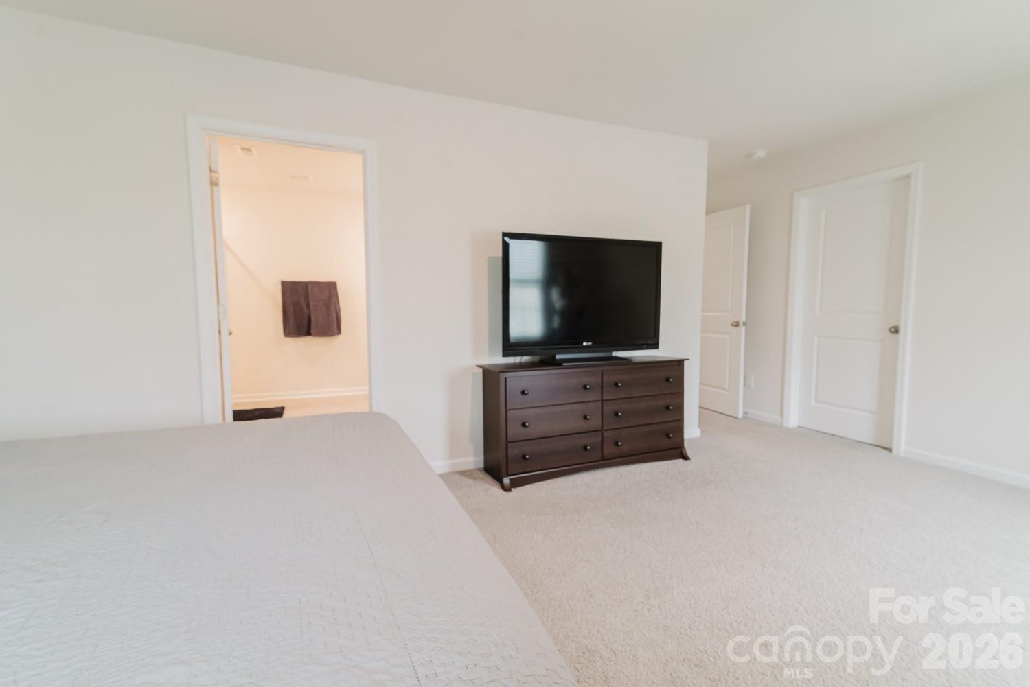2226 Redstone Drive Property Photo 11