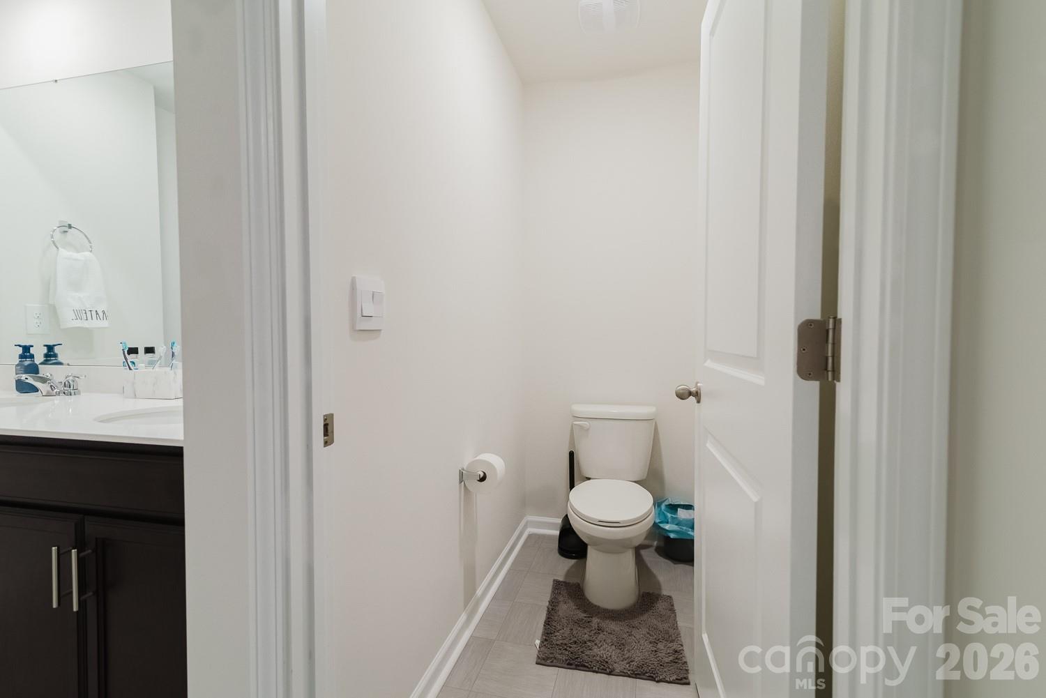 2226 Redstone Drive Property Photo 13