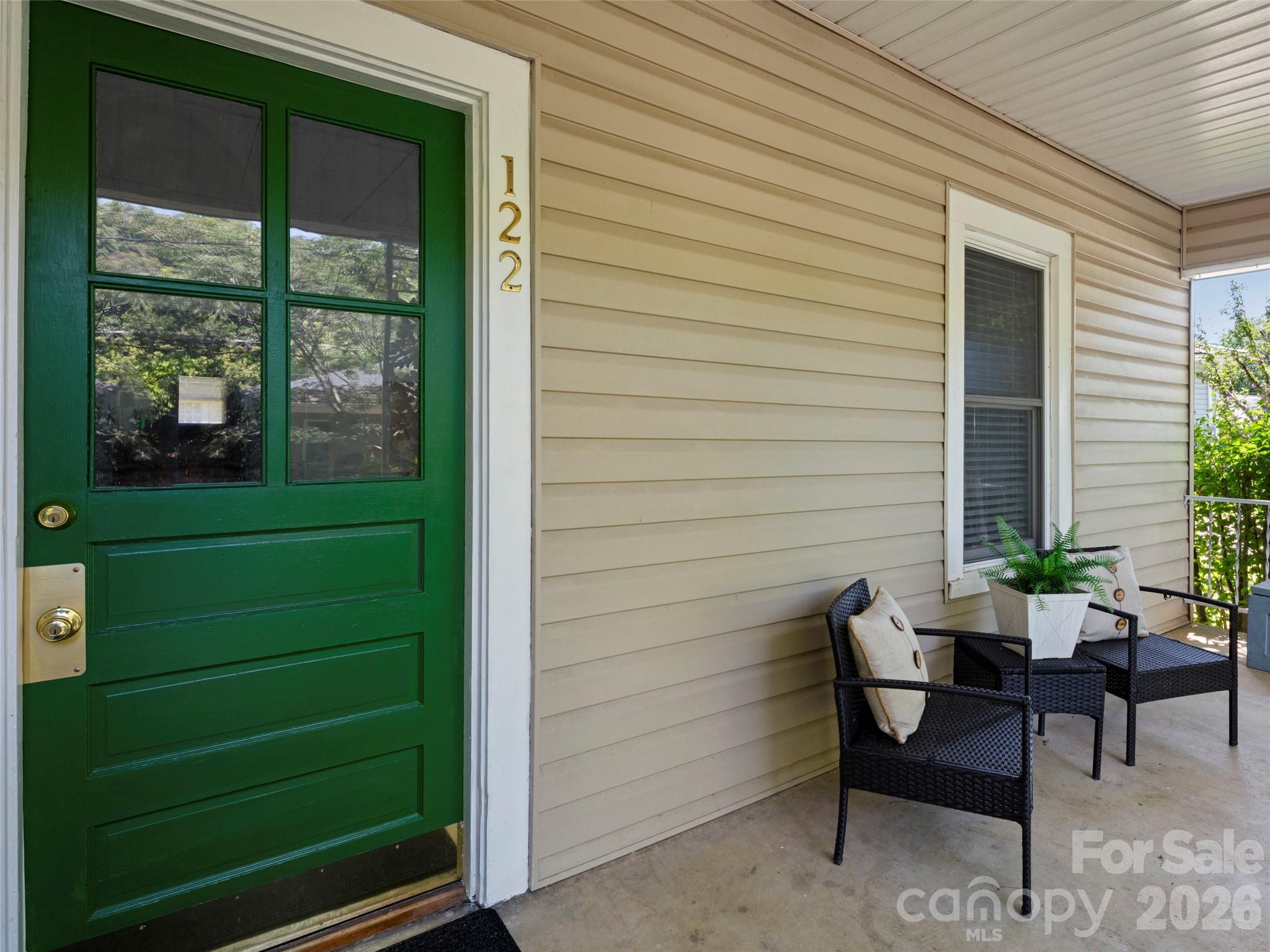 122 Edwards Avenue Property Photo 3