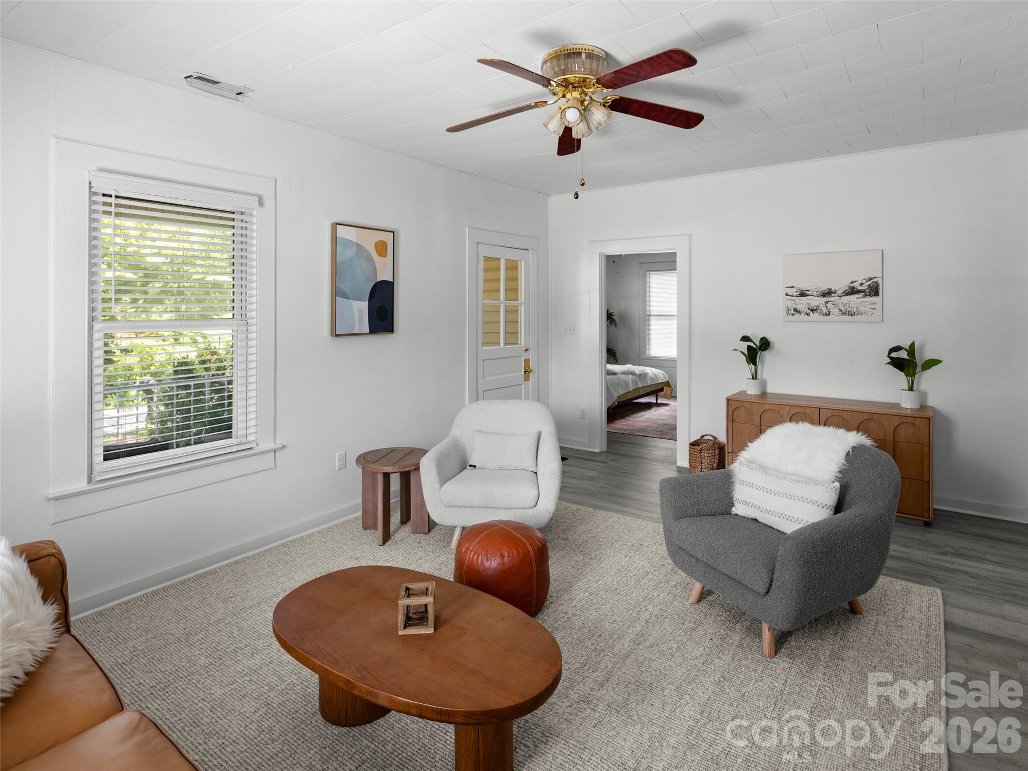 122 Edwards Avenue Property Photo 6