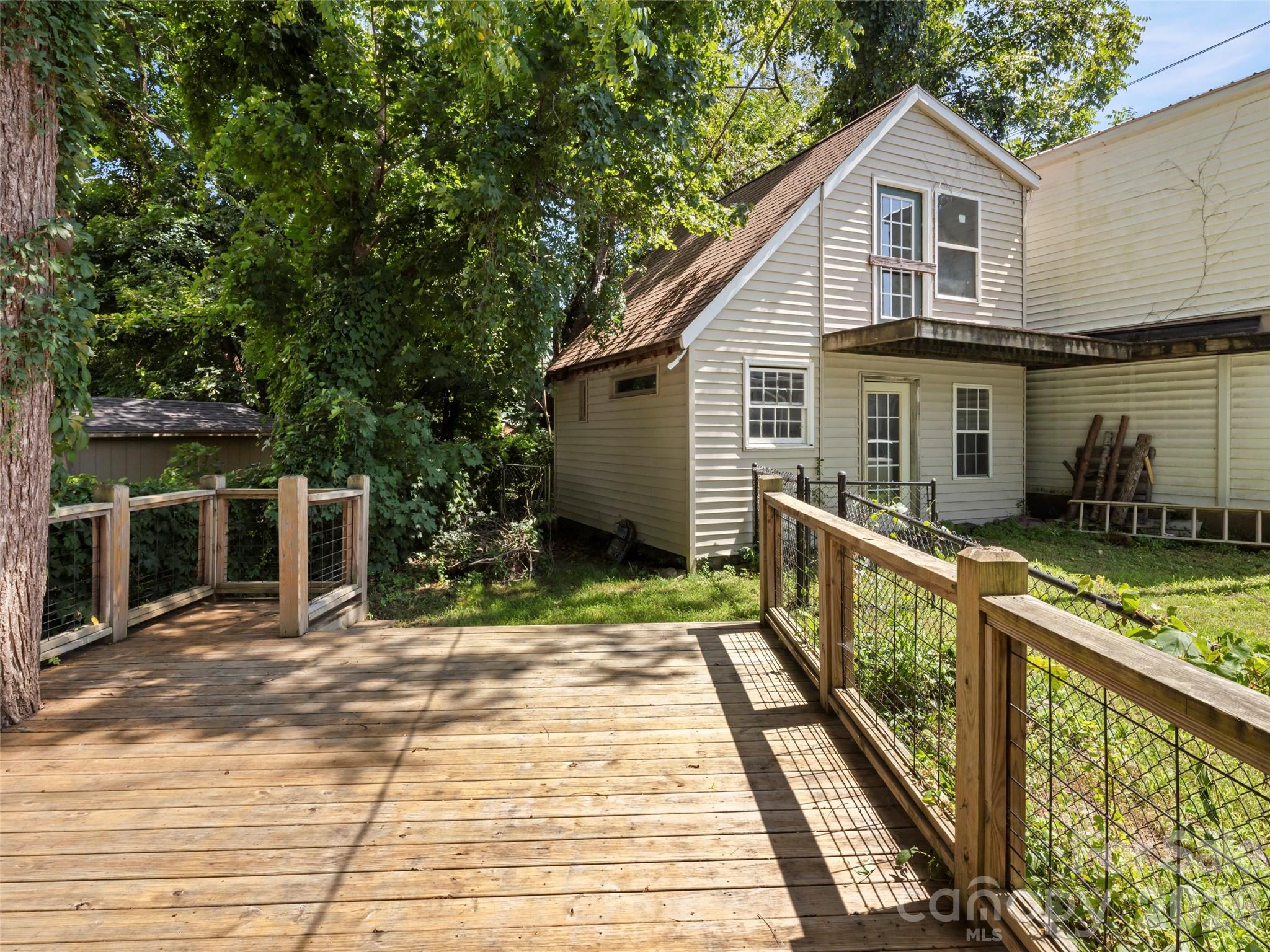122 Edwards Avenue Property Photo 18