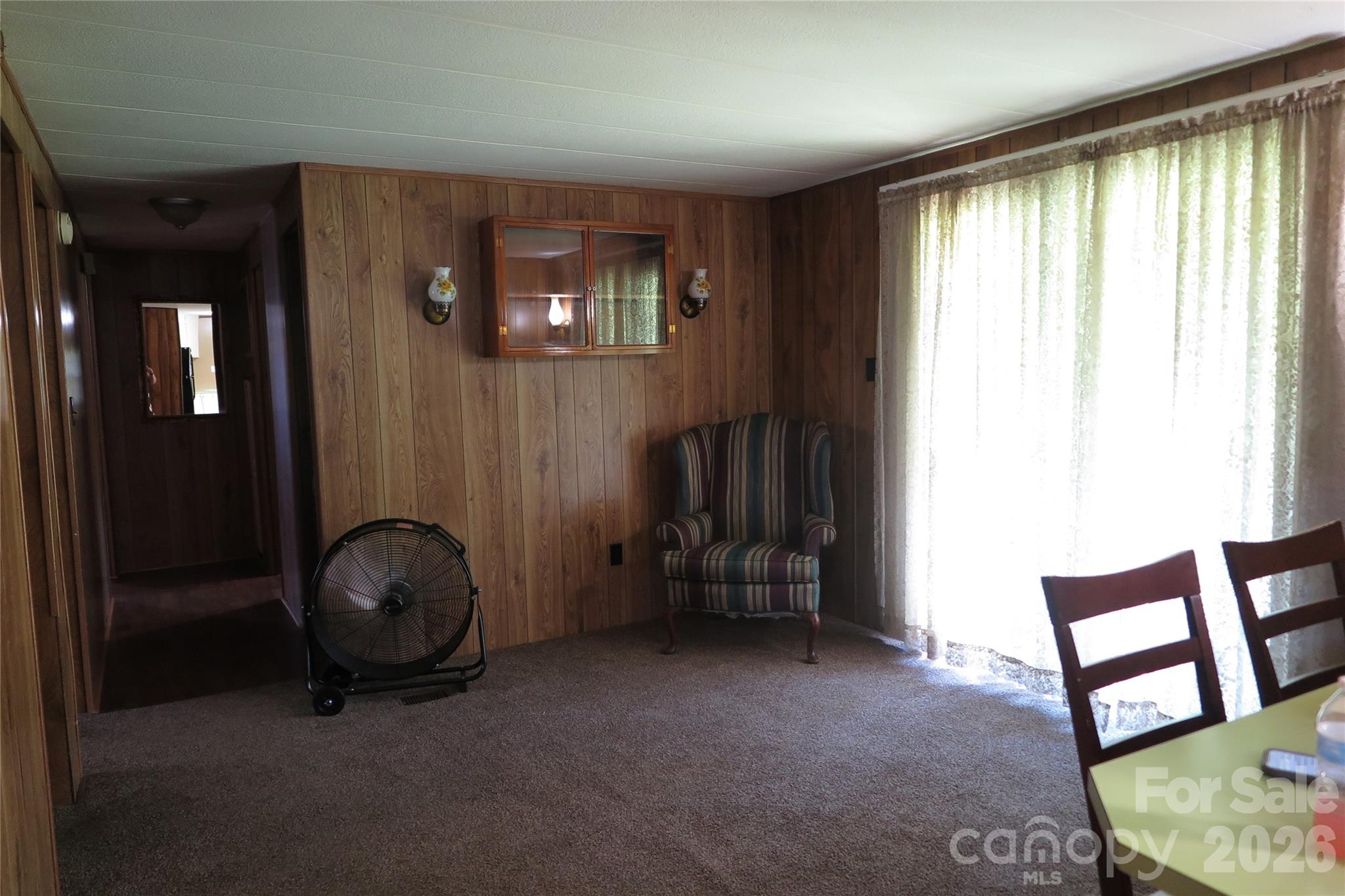 1042 Bexley Lane Property Photo 8