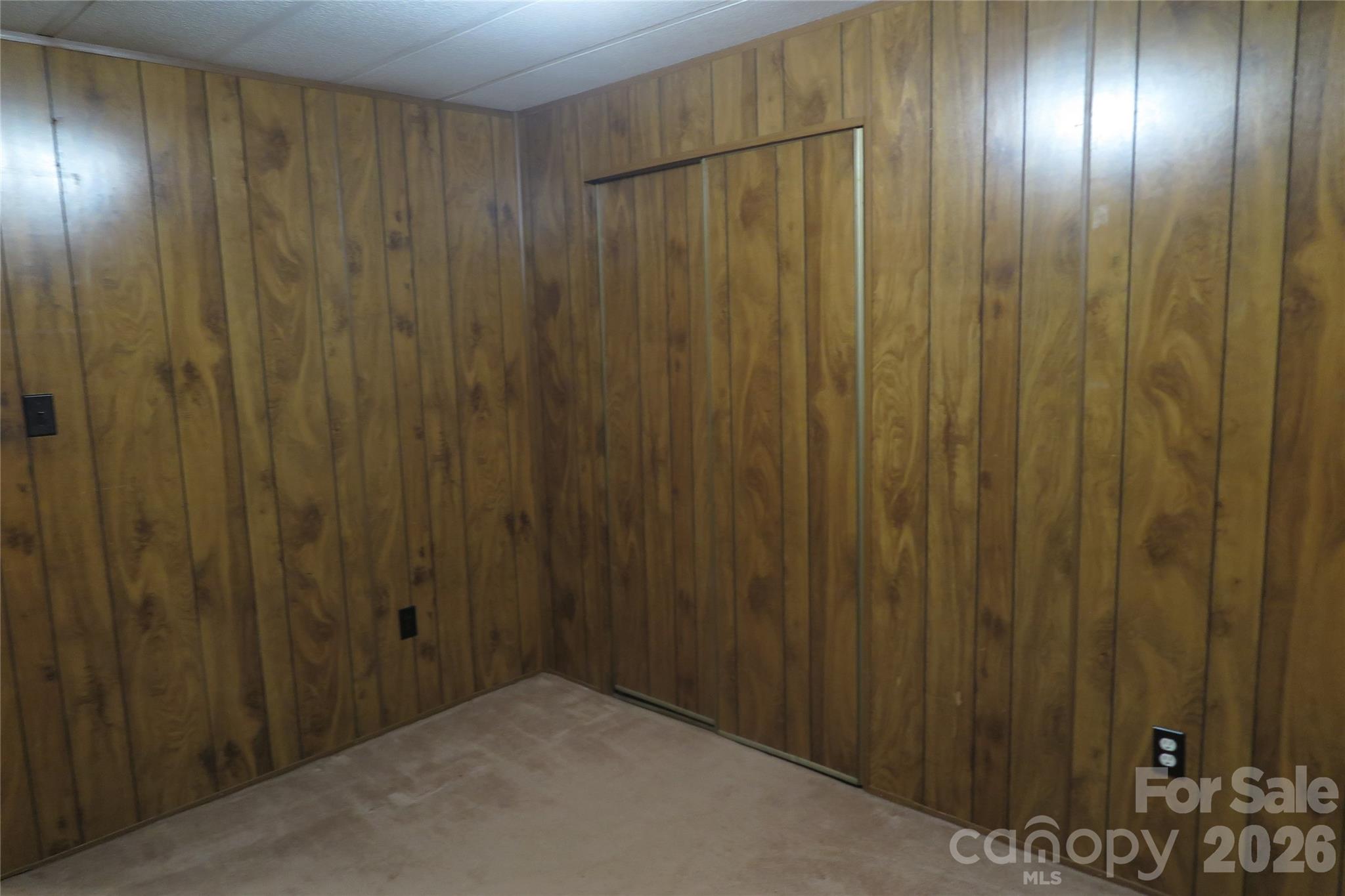 1042 Bexley Lane Property Photo 11
