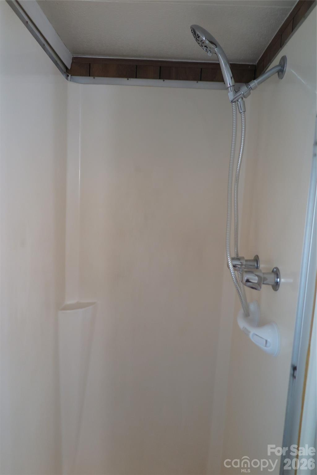 1042 Bexley Lane Property Photo 18