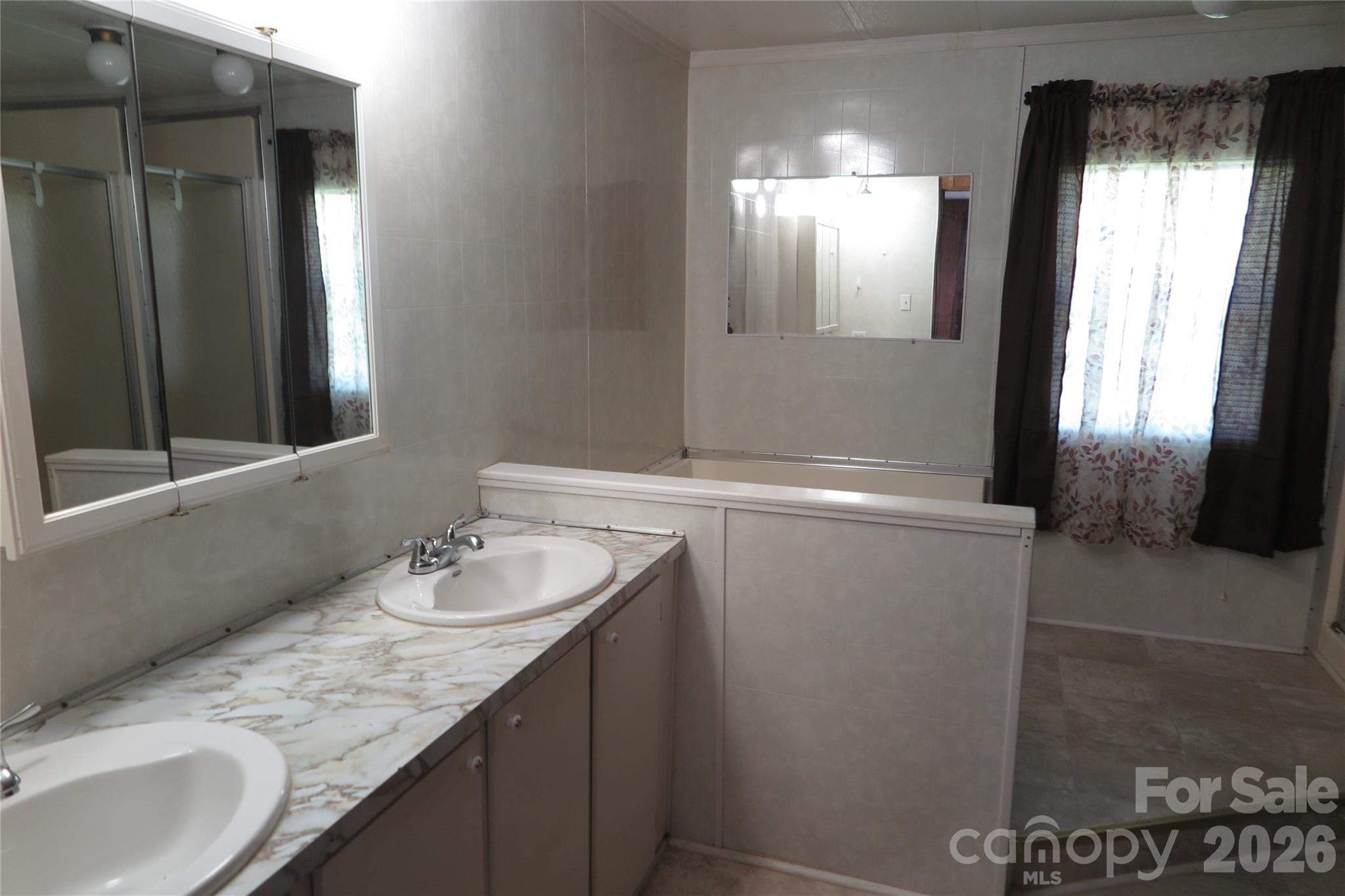 1042 Bexley Lane Property Photo 19