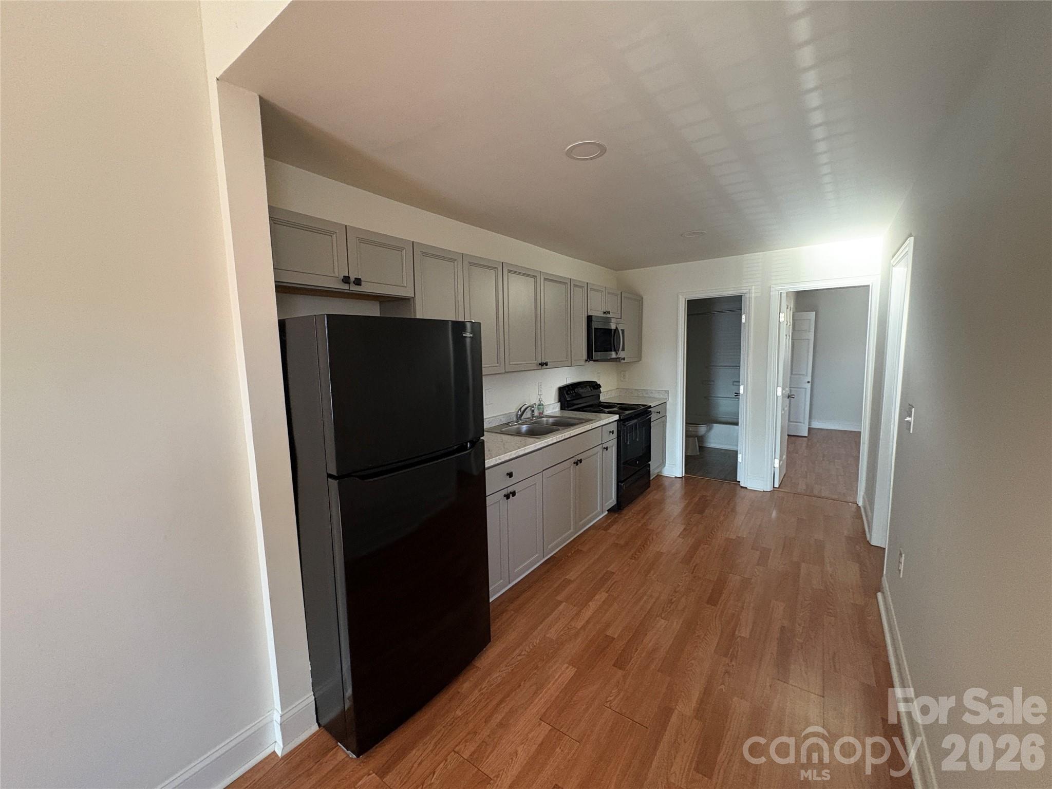 218 Odell Drive Property Photo 5