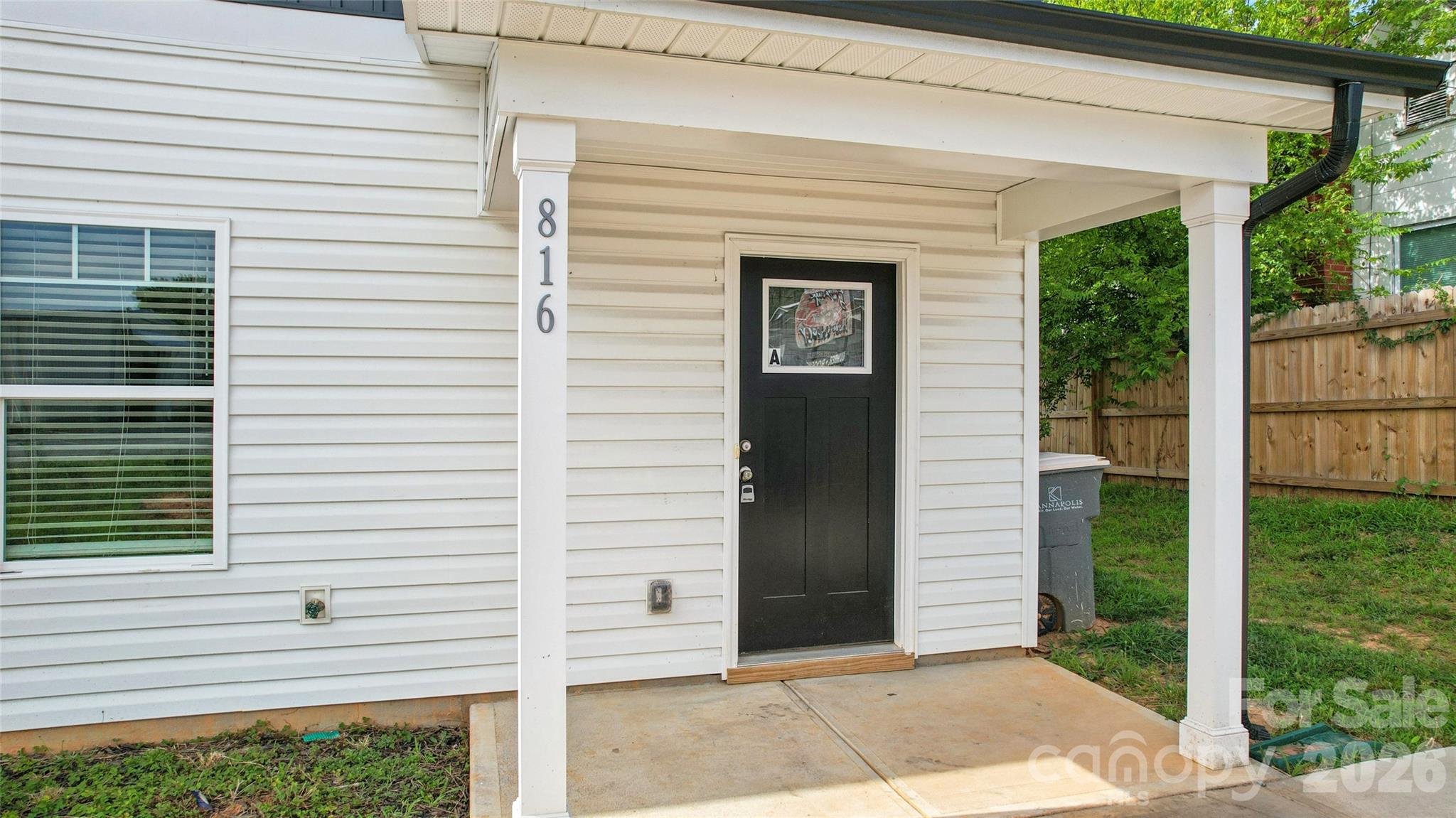 816 Fairview Street A Property Photo 4