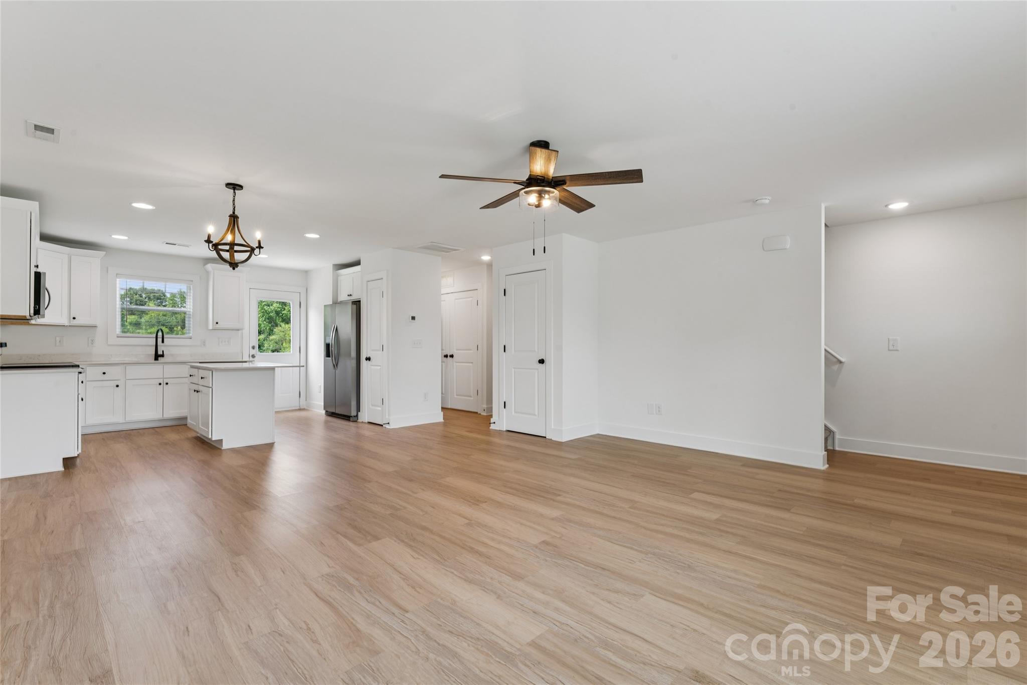 816 Fairview Street A Property Photo 8