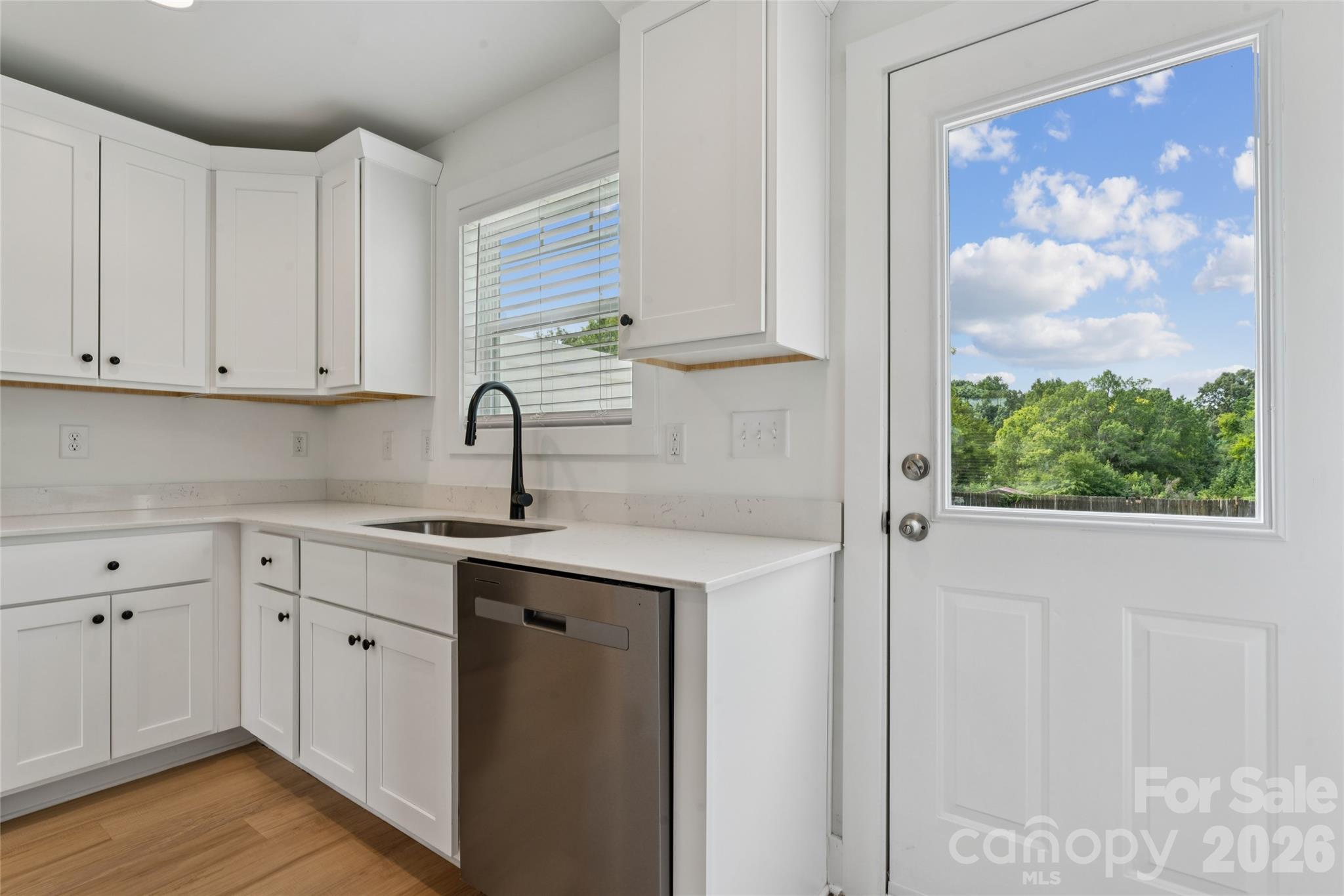816 Fairview Street A Property Photo 16