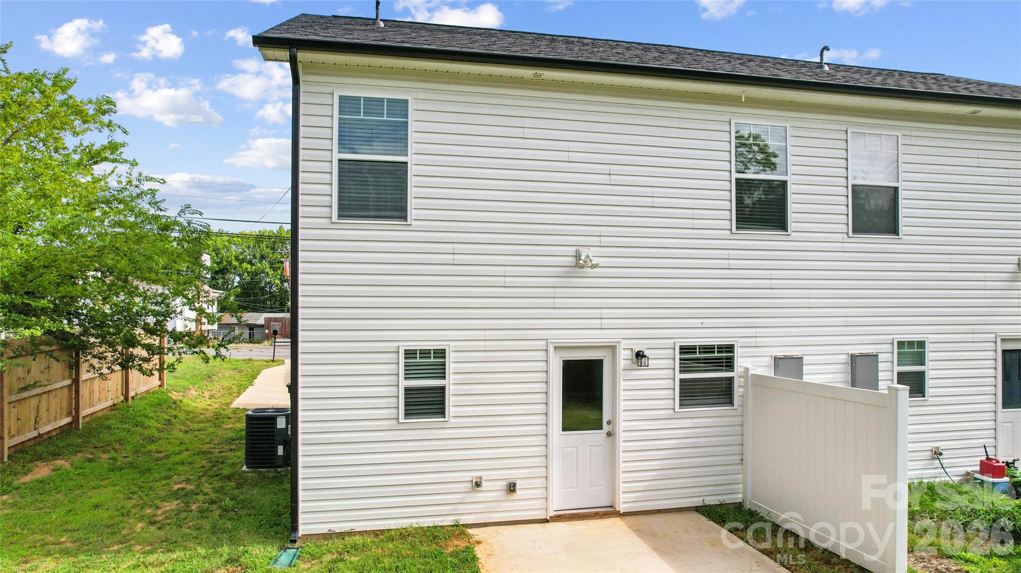 816 Fairview Street A Property Photo 31