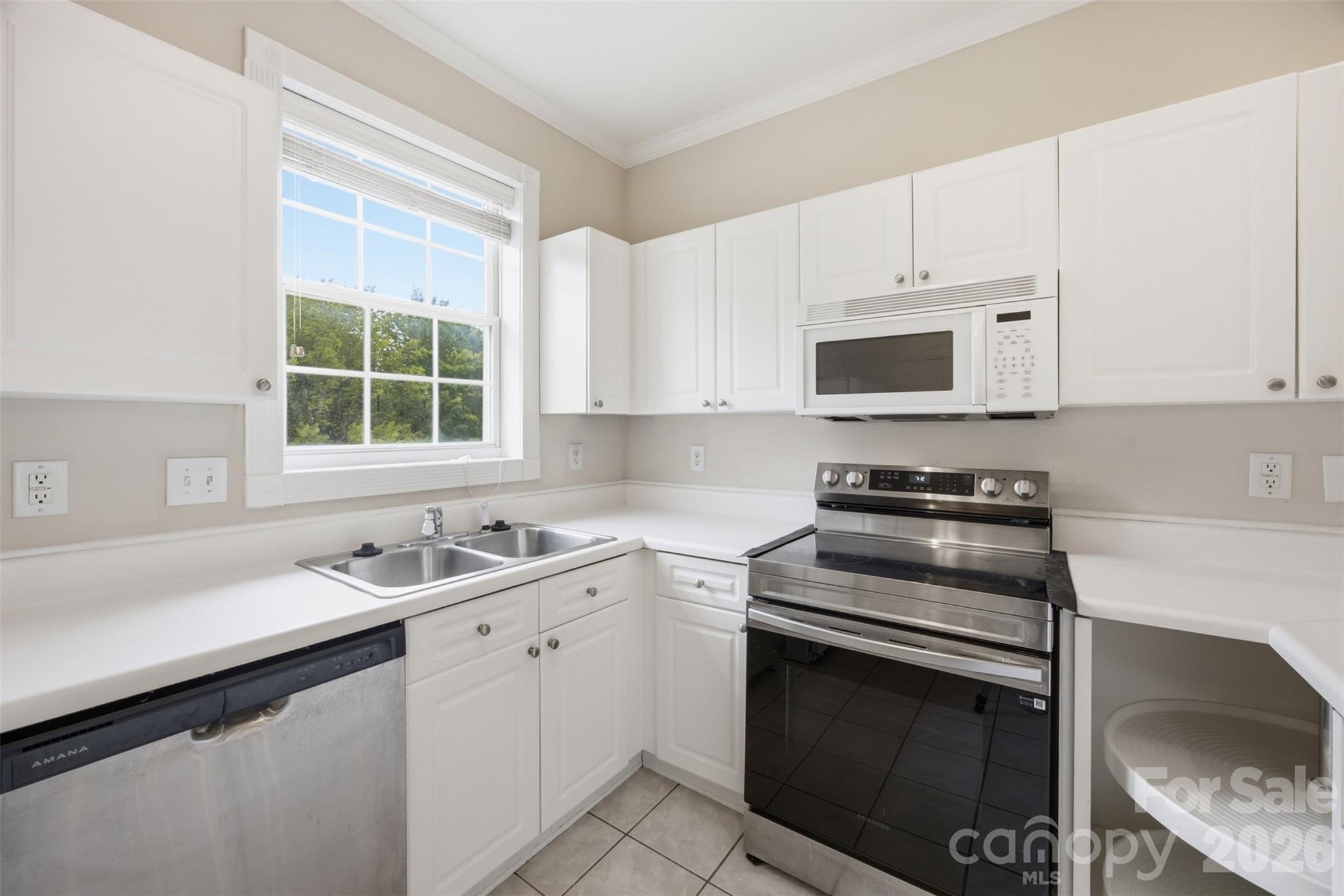 8751 Coralbell Lane Property Photo 11