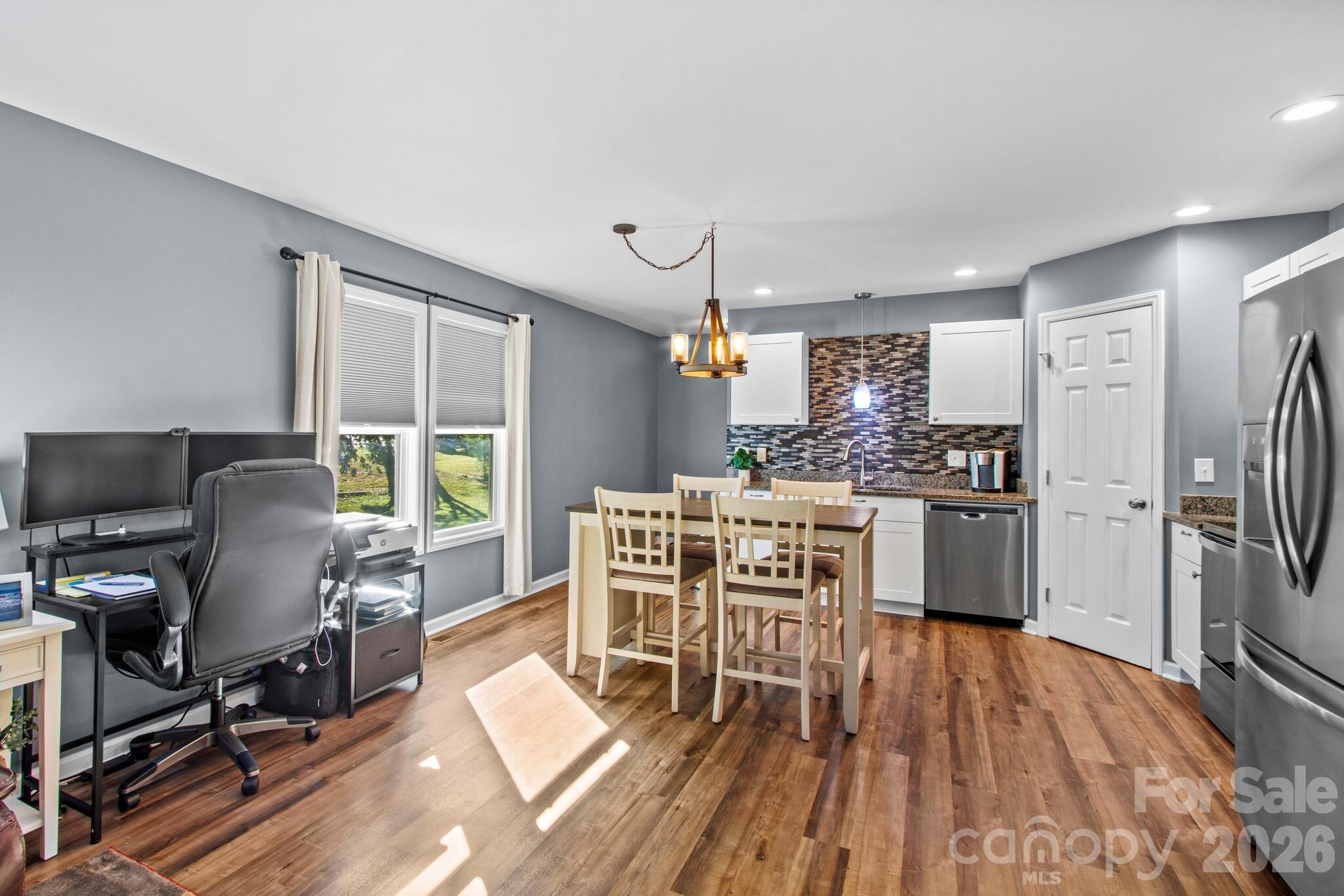 1160 Roberts Street Property Photo 14