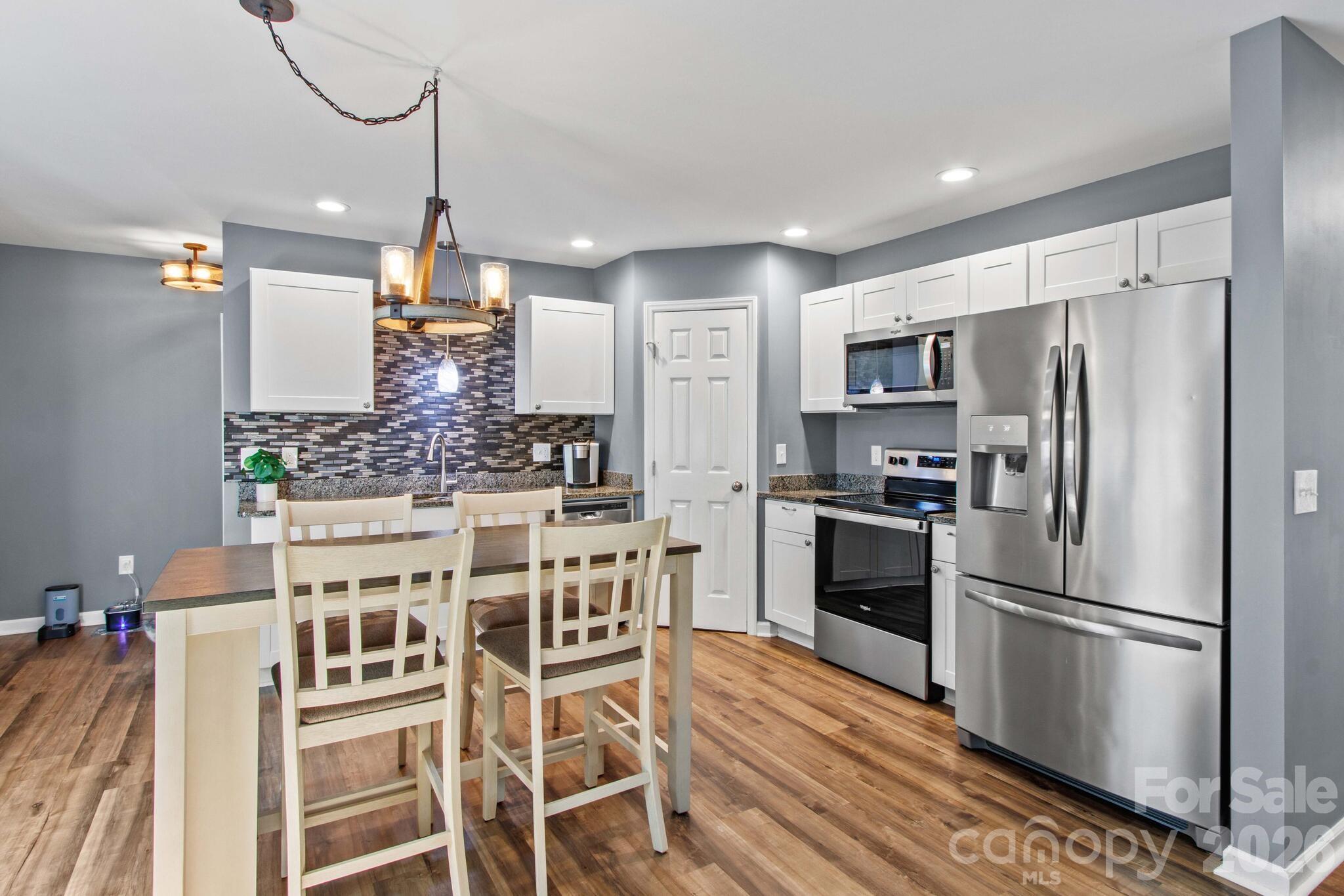 1160 Roberts Street Property Photo 15