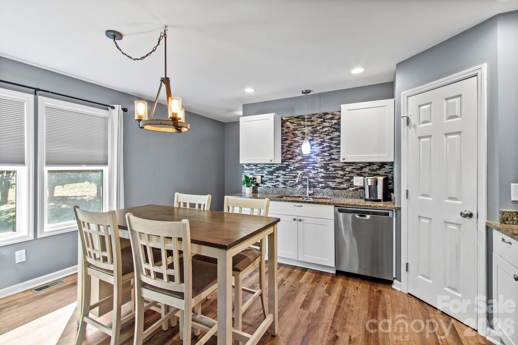 1160 Roberts Street Property Photo 16