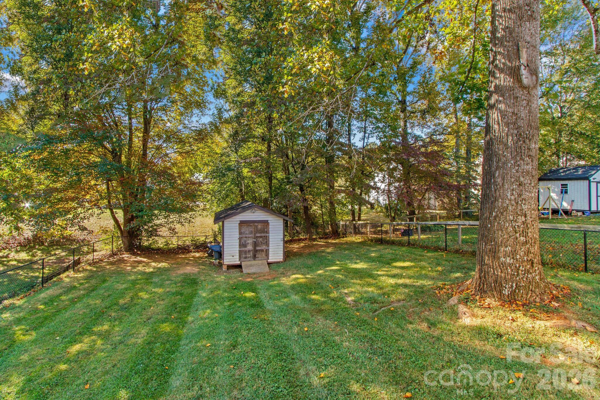 1160 Roberts Street Property Photo 34