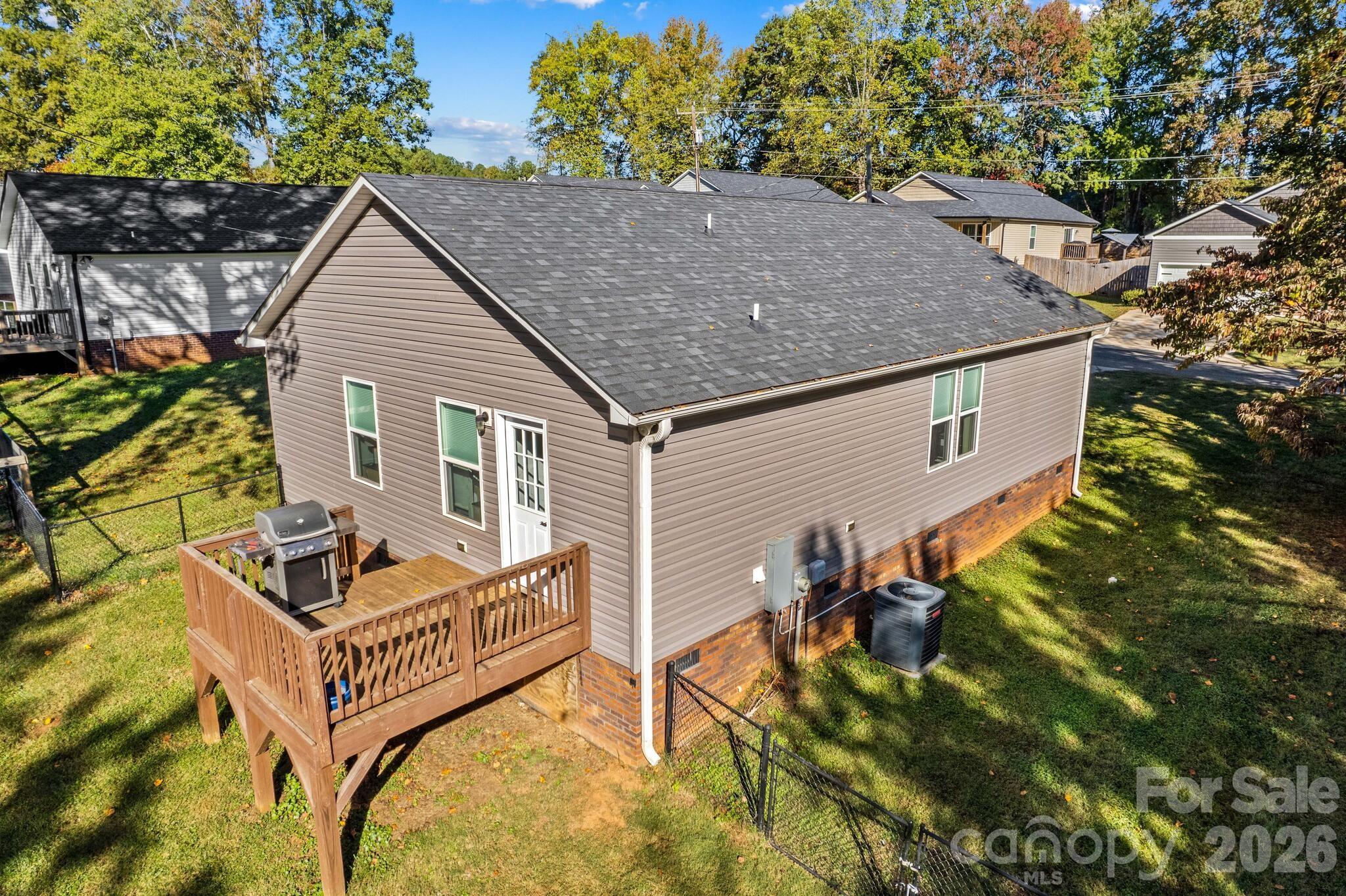 1160 Roberts Street Property Photo 37