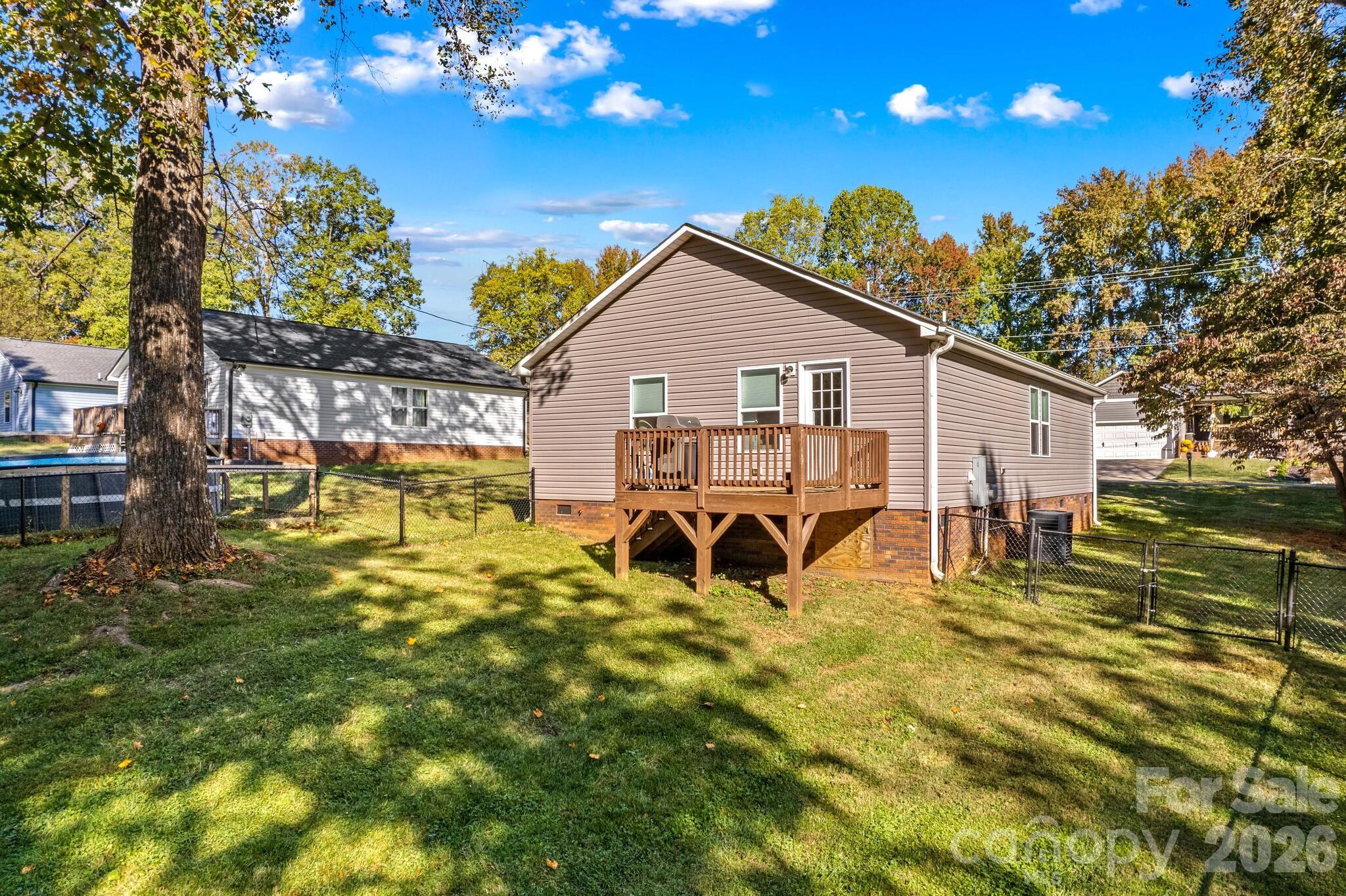1160 Roberts Street Property Photo 45