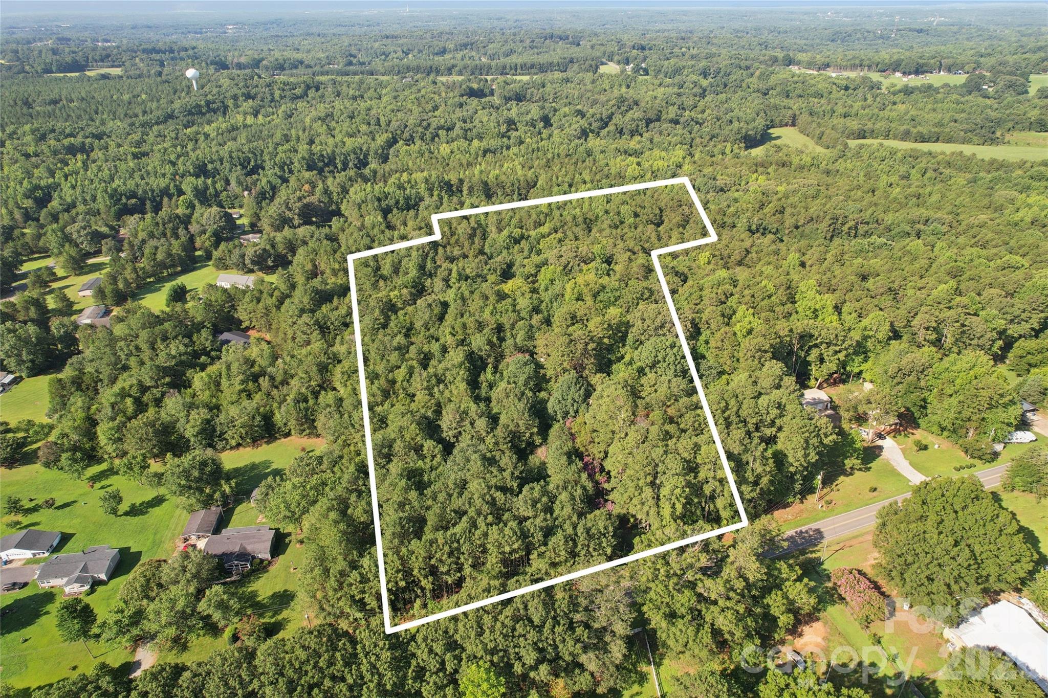 10505 Earnhardt Lake Road Property Photo 1