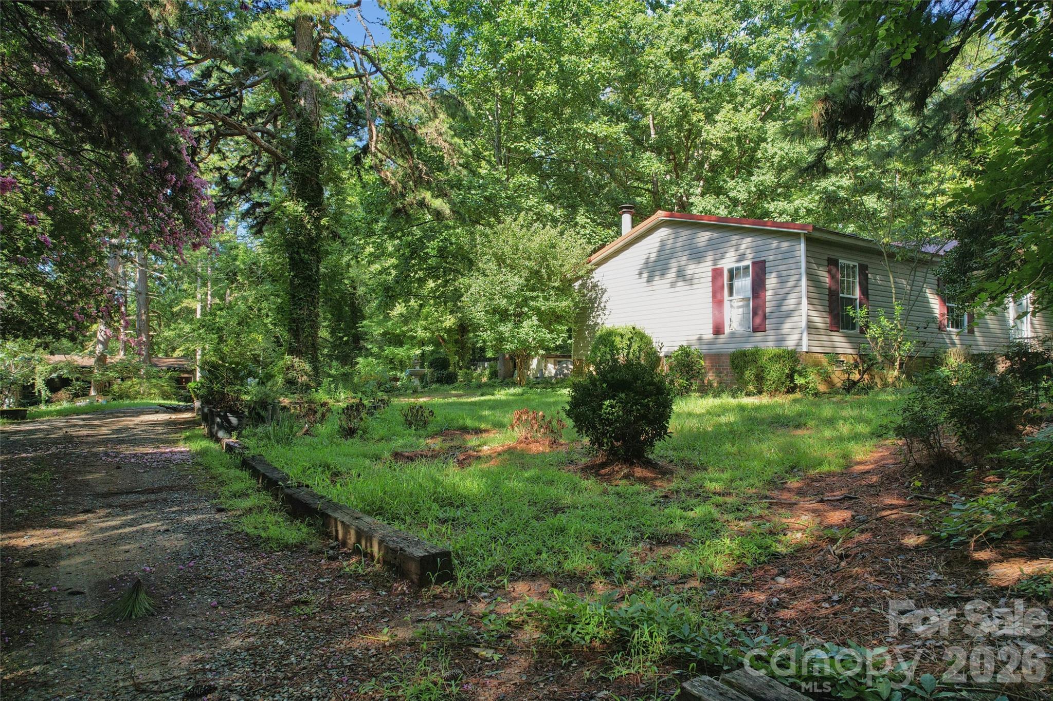10505 Earnhardt Lake Road Property Photo 14