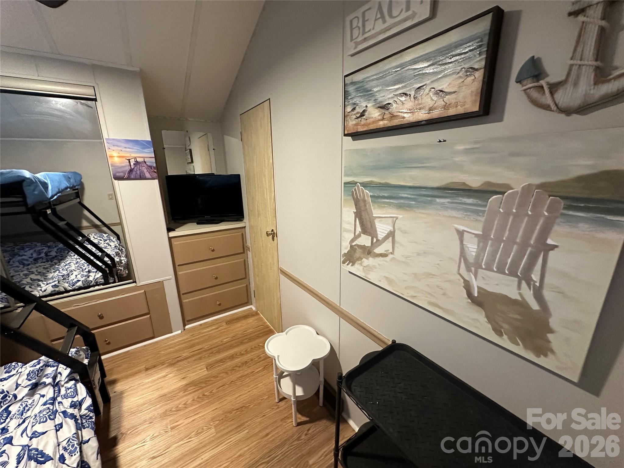 109 Hummingbird Circle Property Photo 14