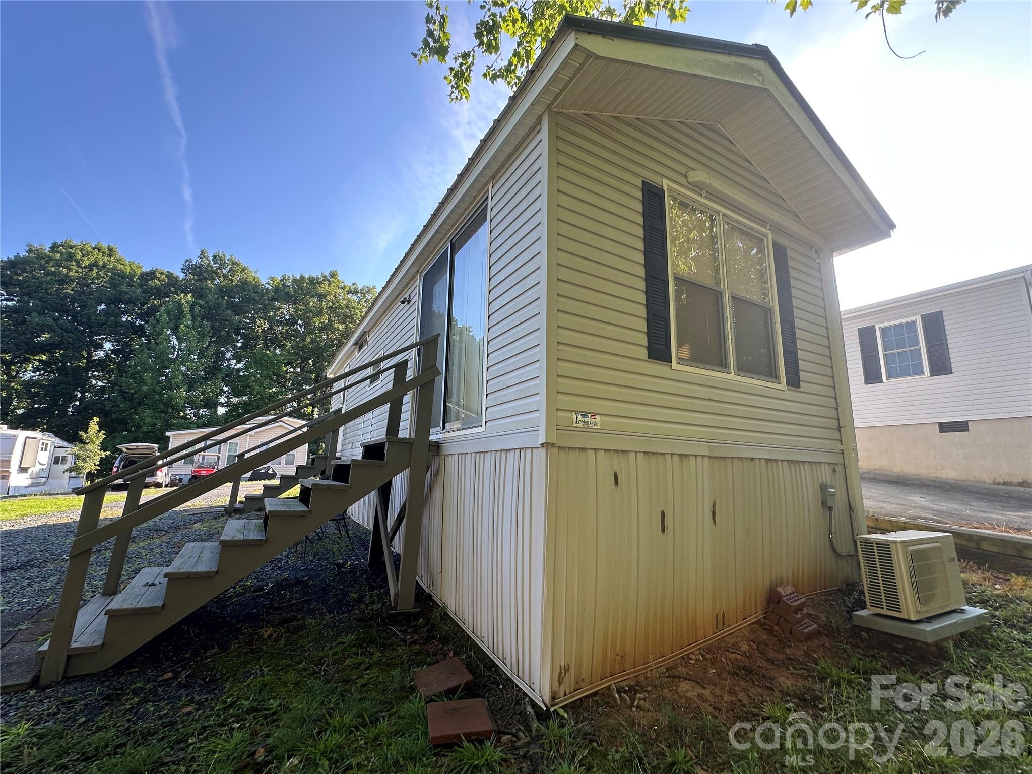 109 Hummingbird Circle Property Photo 20