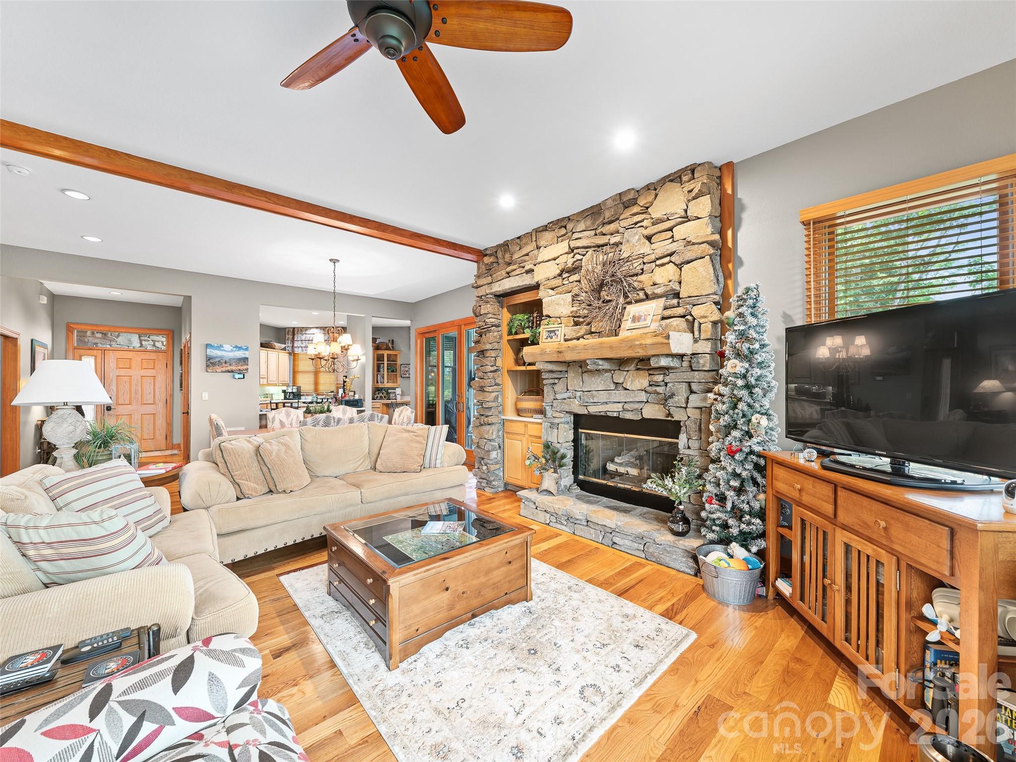 81 Stoney Falls Loop C3 Property Photo 5
