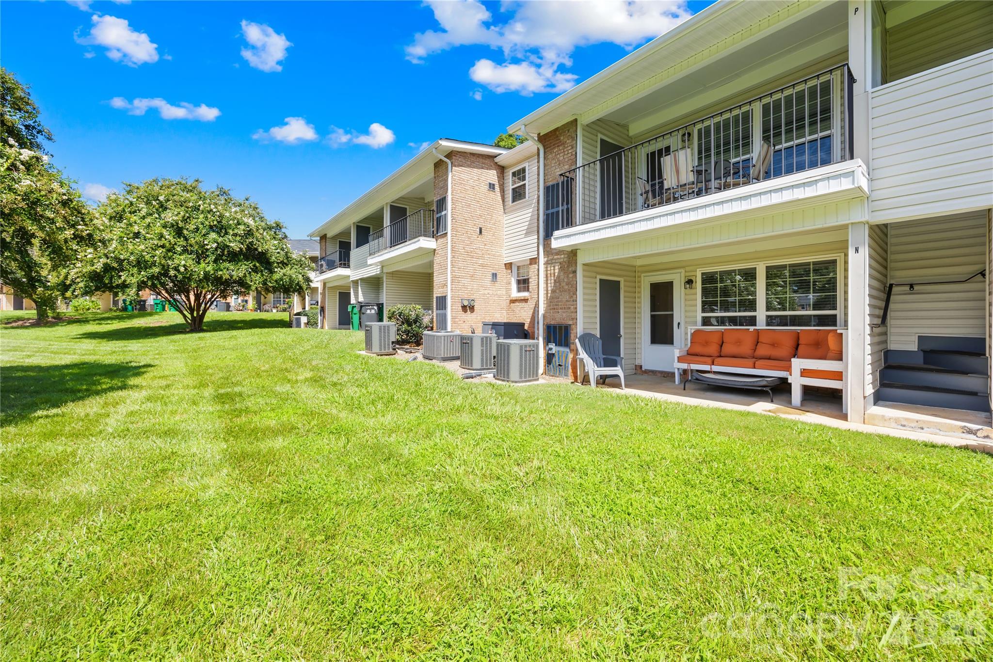 4605 Coronado Drive N Property Photo 21