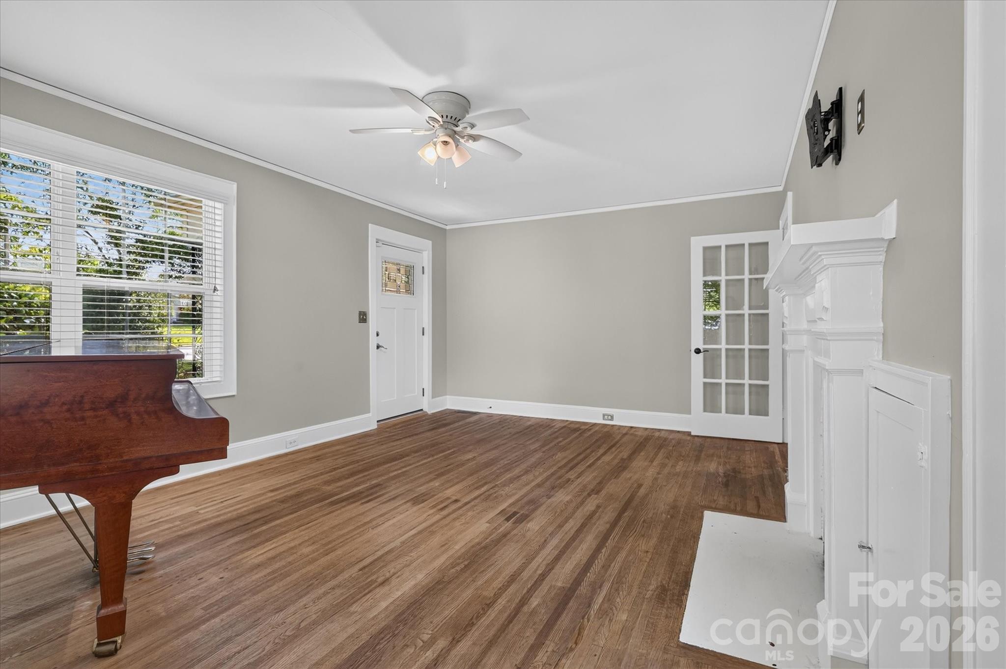 695 Wilmar Street Property Photo 6