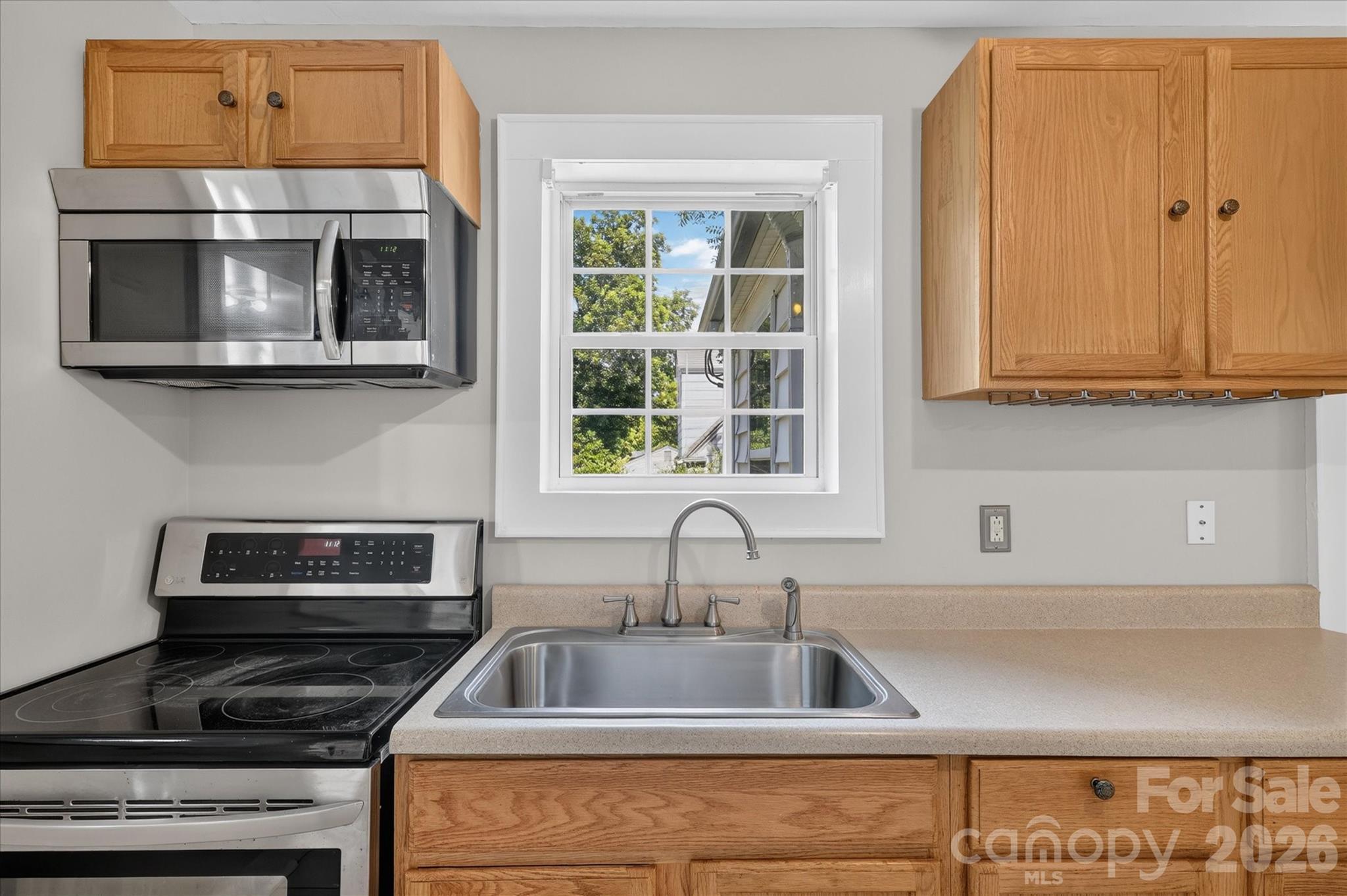 695 Wilmar Street Property Photo 15