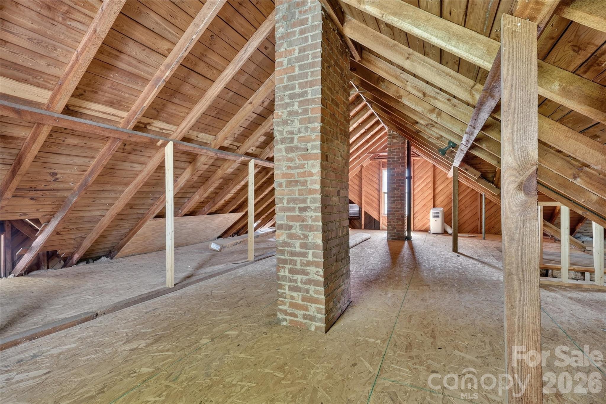 695 Wilmar Street Property Photo 25