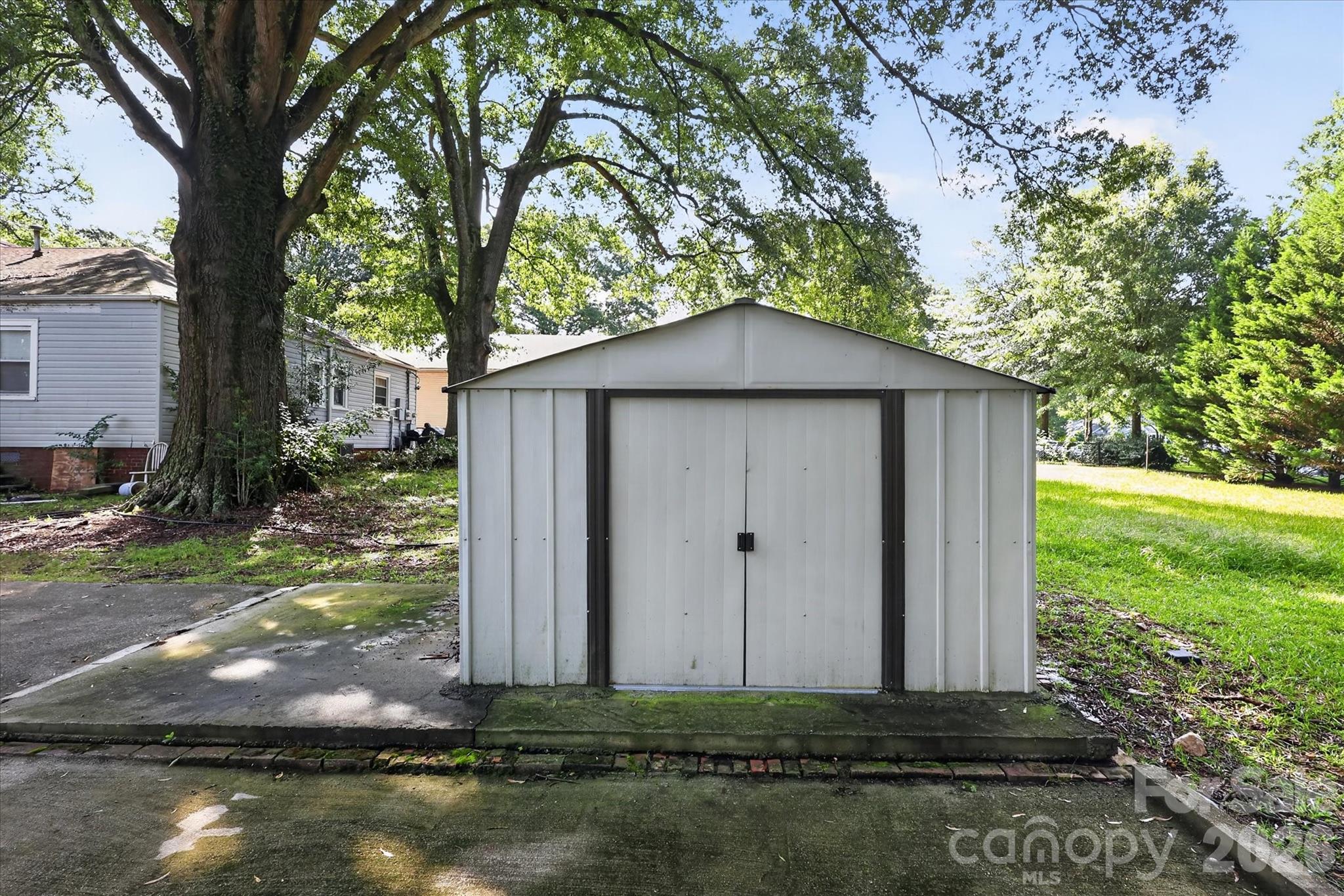 695 Wilmar Street Property Photo 35