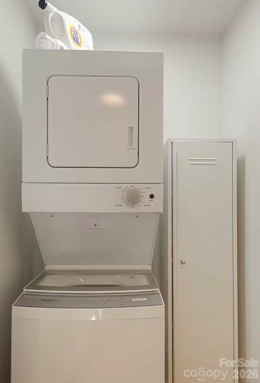 1321/1323 Richmond Place Property Photo 15